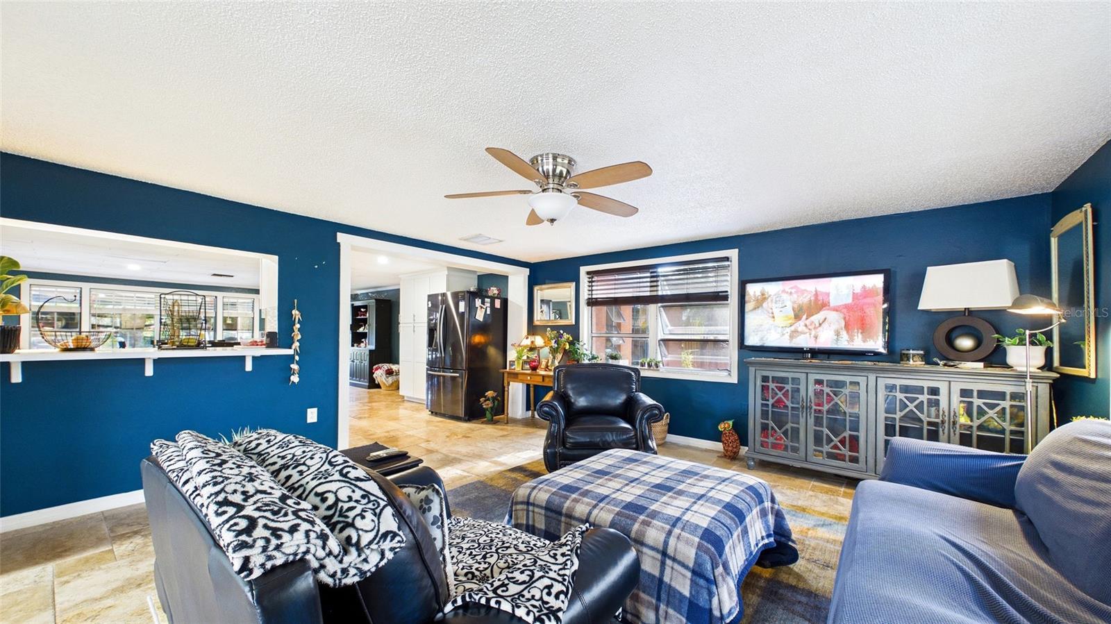 Image 23 of 43 For 3849 Edgemont Drive