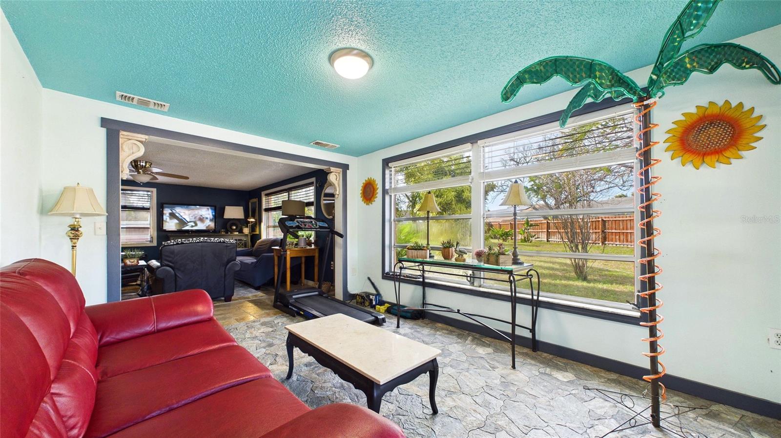 Image 25 of 43 For 3849 Edgemont Drive