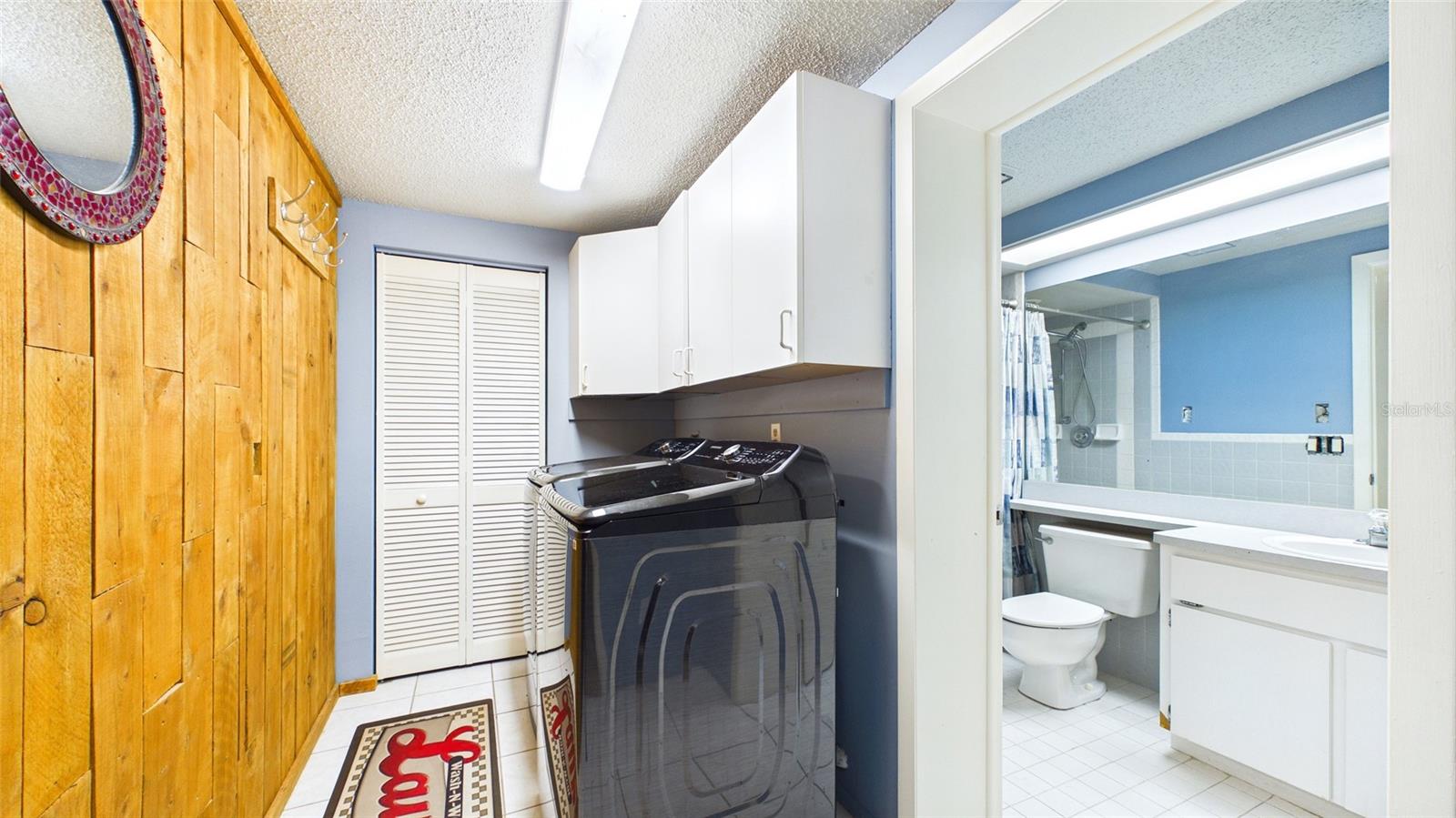 Image 26 of 43 For 3849 Edgemont Drive