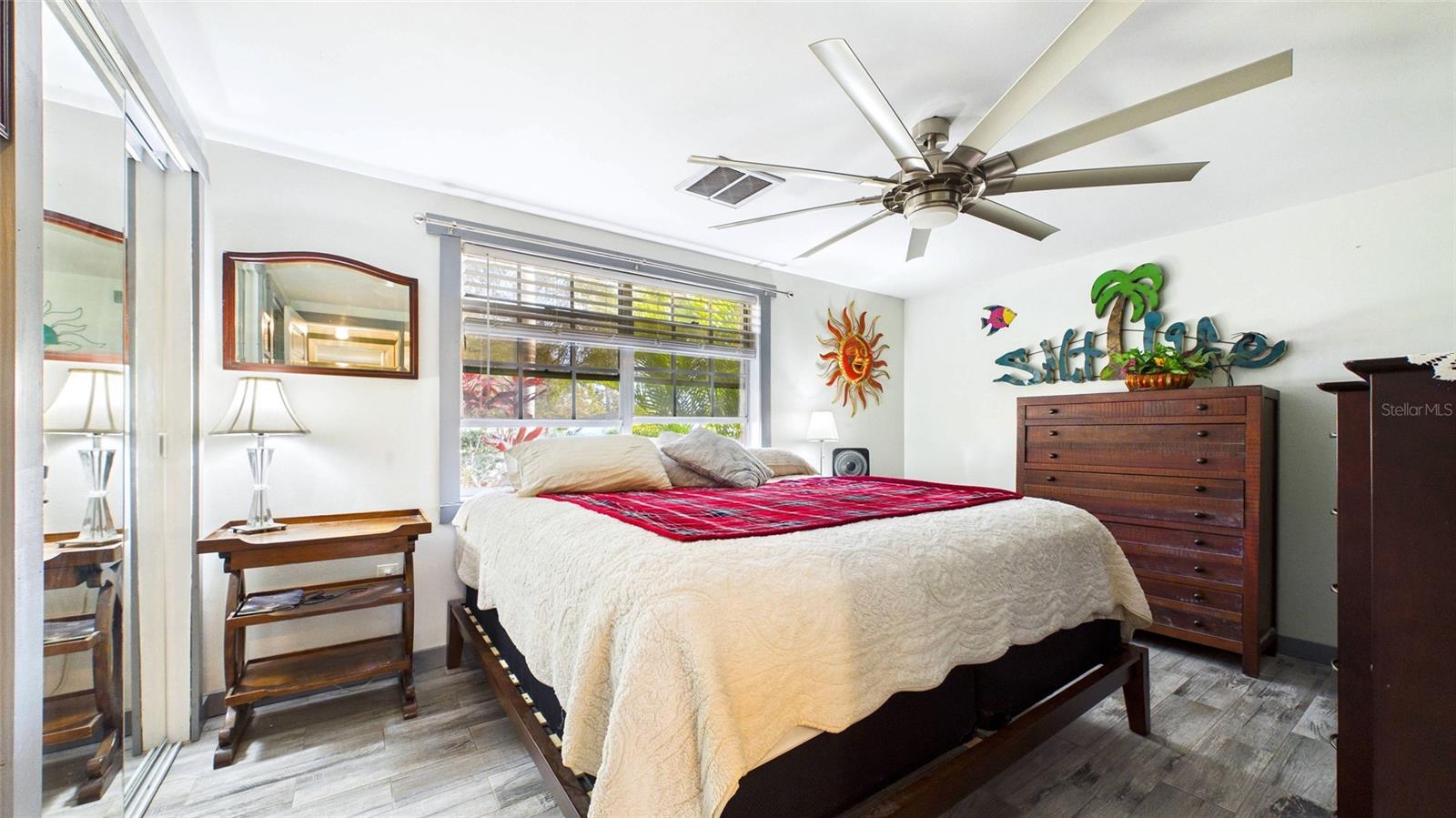 Image 28 of 43 For 3849 Edgemont Drive