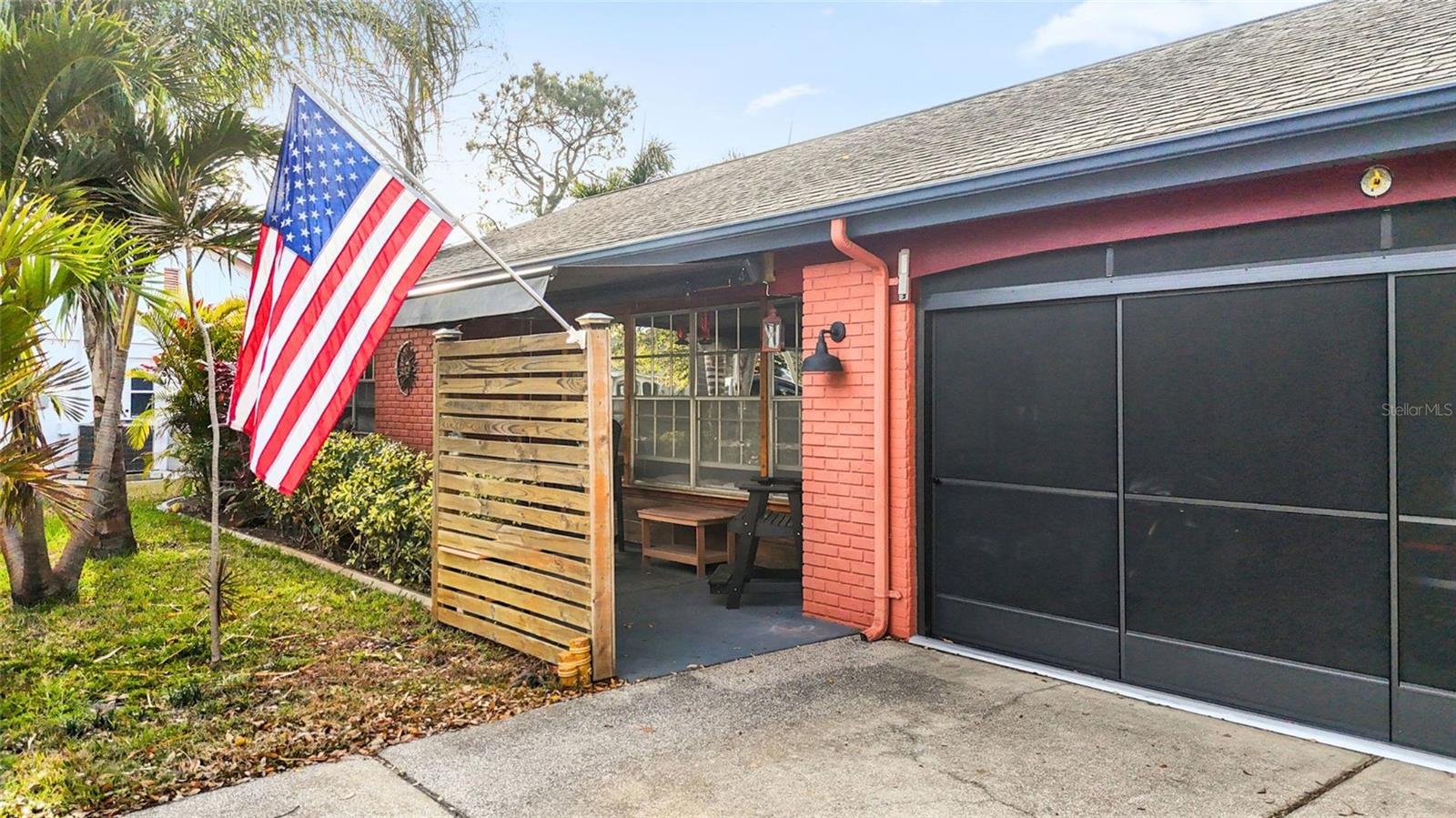 Image 6 of 43 For 3849 Edgemont Drive