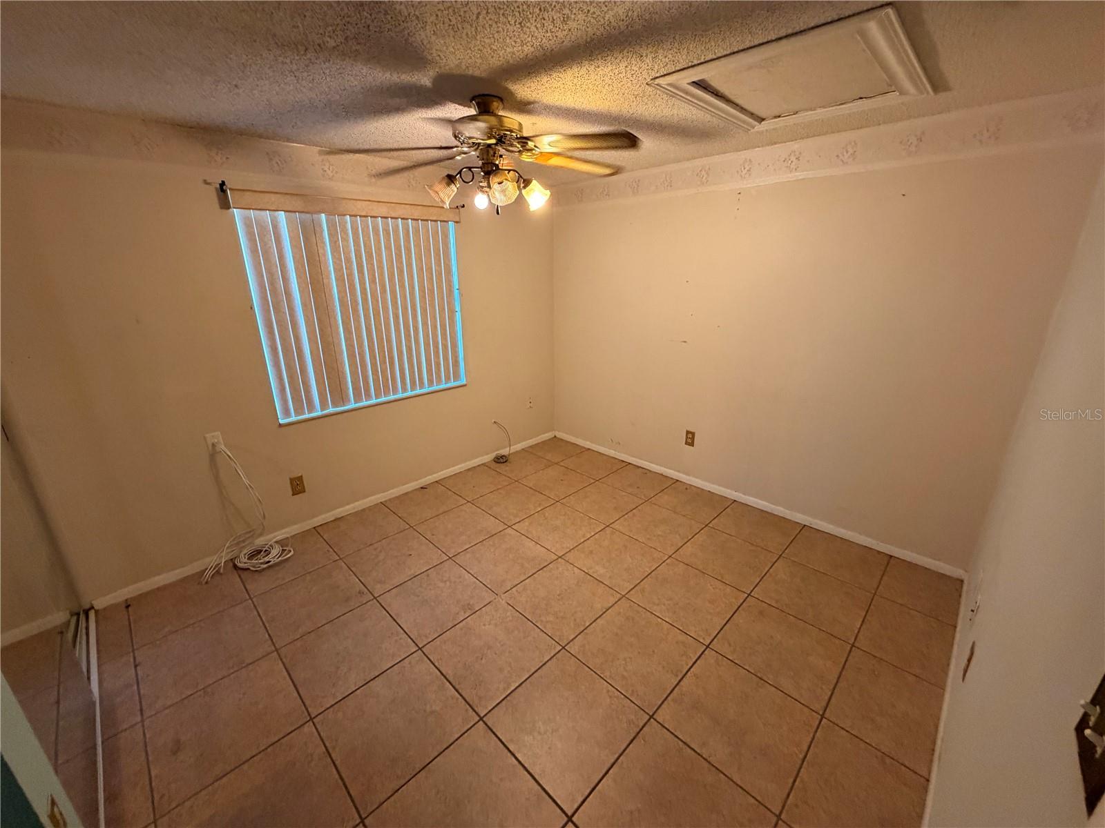 Image 17 of 35 For 10213 Explorer Court