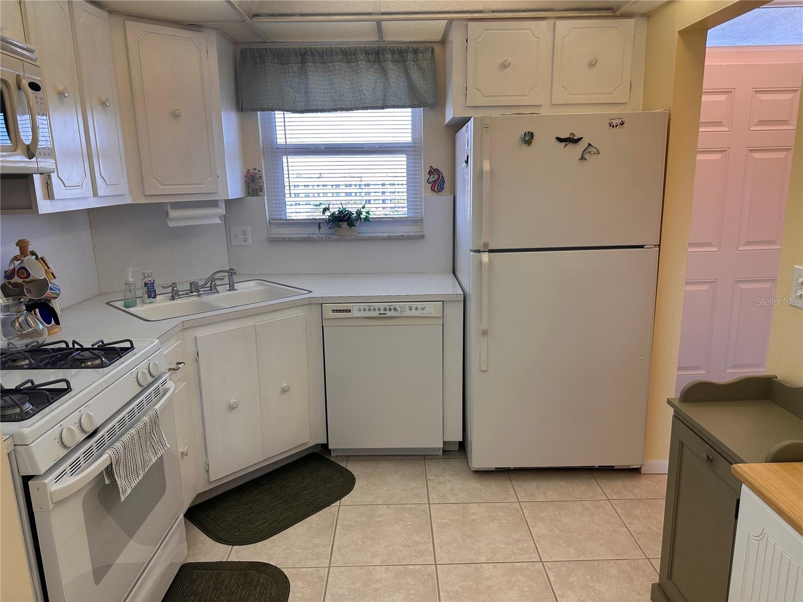 Image 21 of 32 For 5900 Shore Boulevard S 504