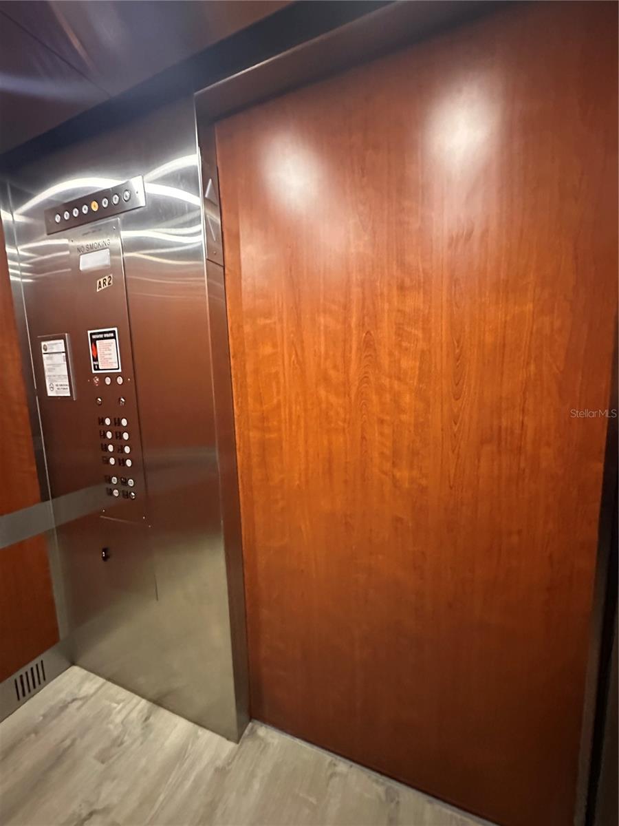 Image 3 of 32 For 5900 Shore Boulevard S 504