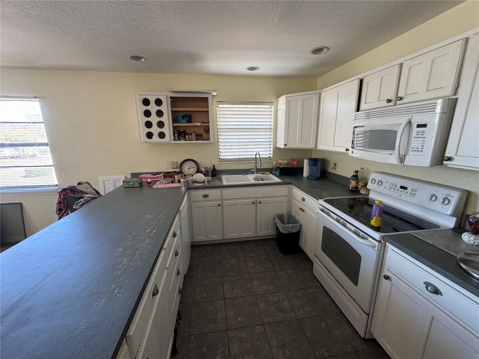 Image 14 of 28 For 1736 Country Club Drive