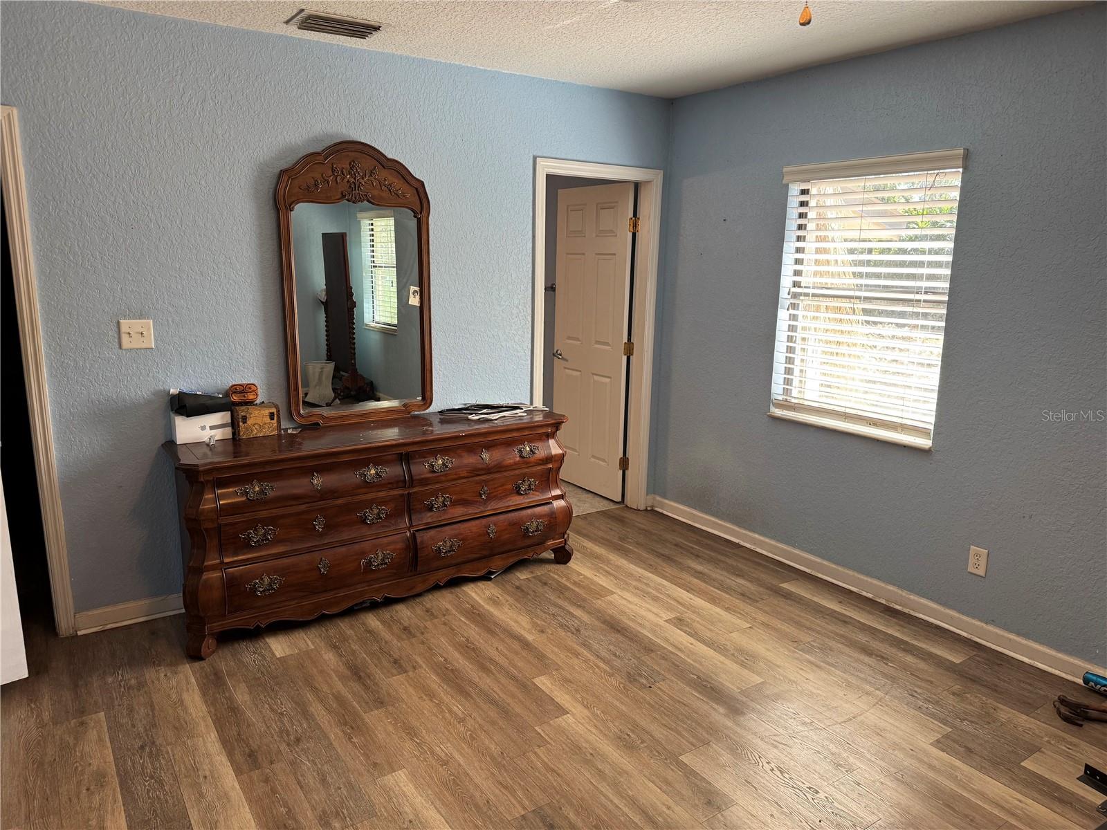 Image 18 of 28 For 1736 Country Club Drive