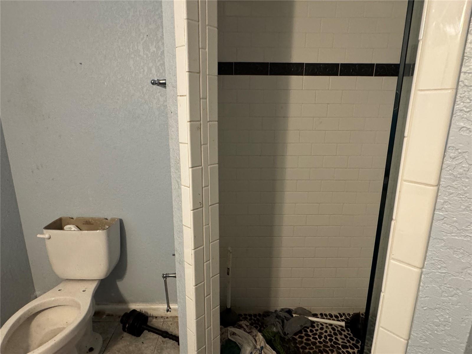 Image 23 of 28 For 1736 Country Club Drive