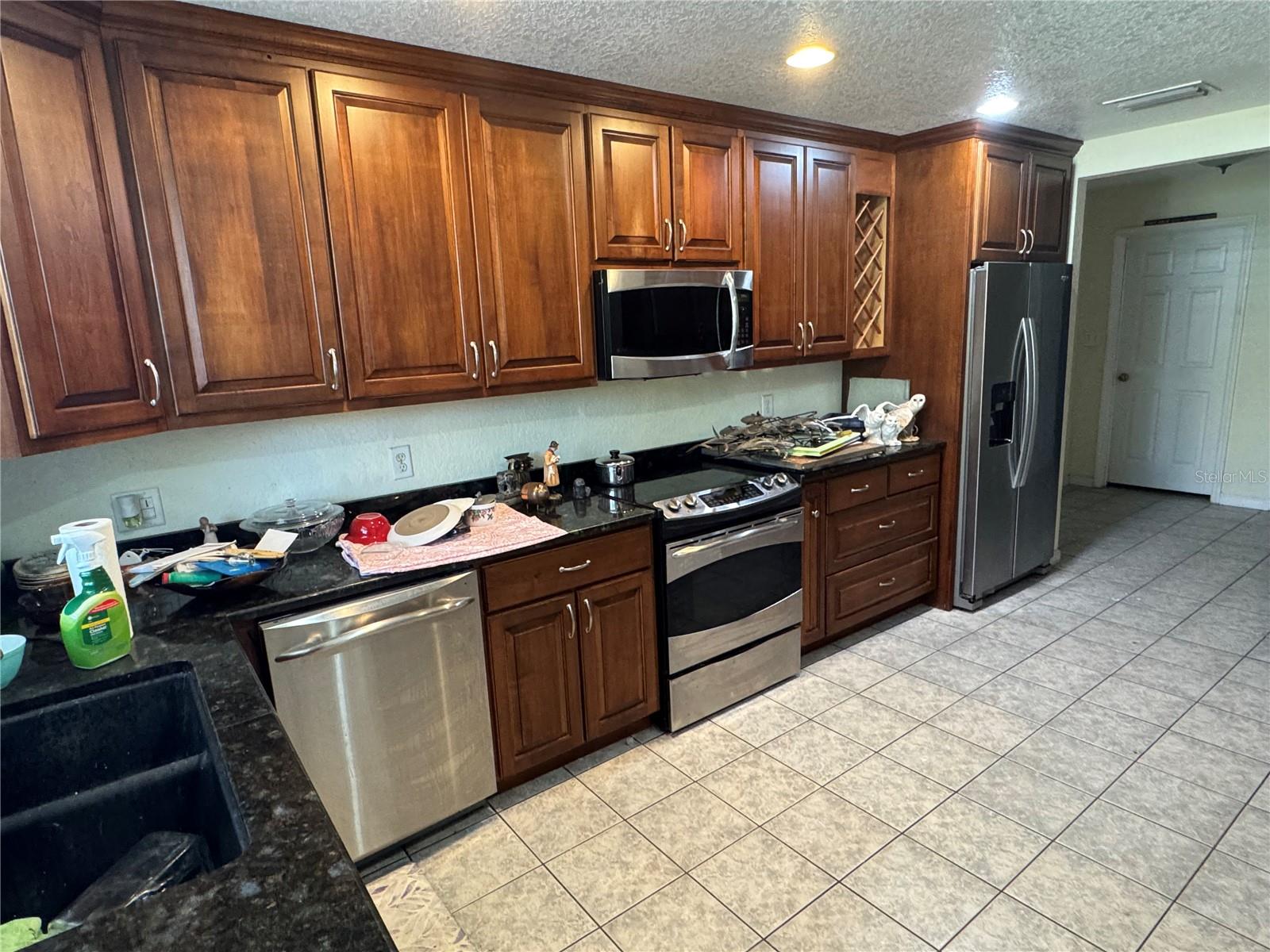 Image 5 of 28 For 1736 Country Club Drive