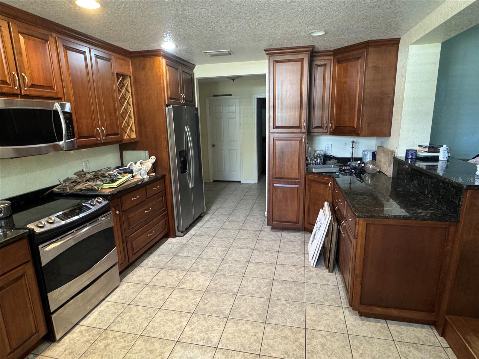 Image 6 of 28 For 1736 Country Club Drive