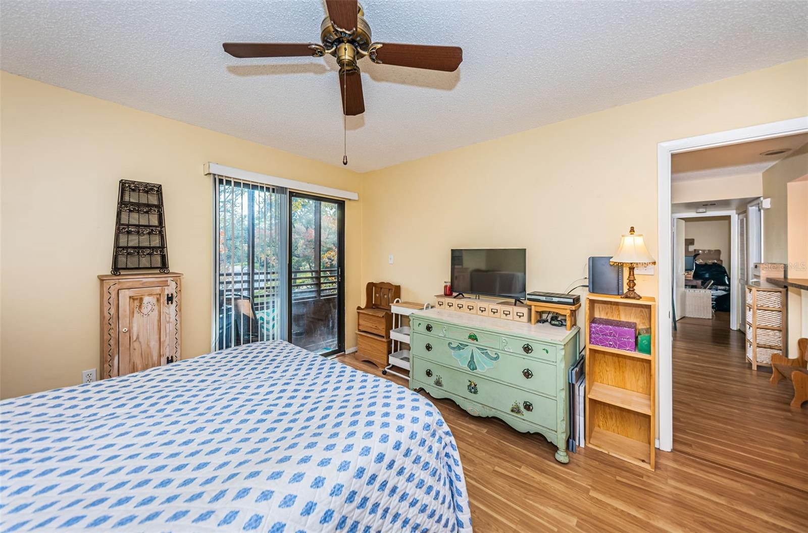 Image 15 of 42 For 802 Lennox Road W 802