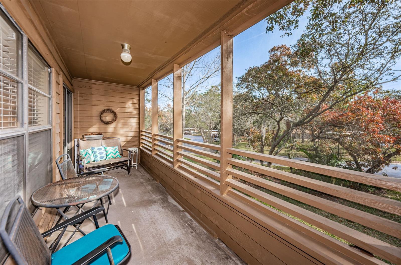 Image 21 of 42 For 802 Lennox Road W 802