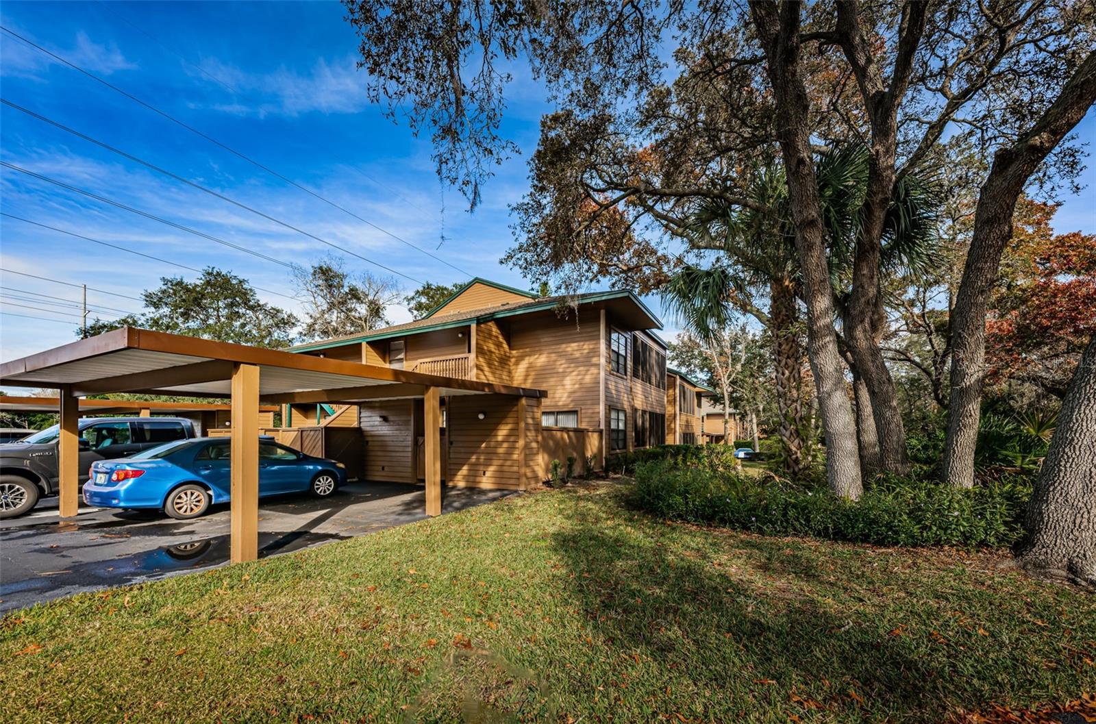 Image 3 of 42 For 802 Lennox Road W 802