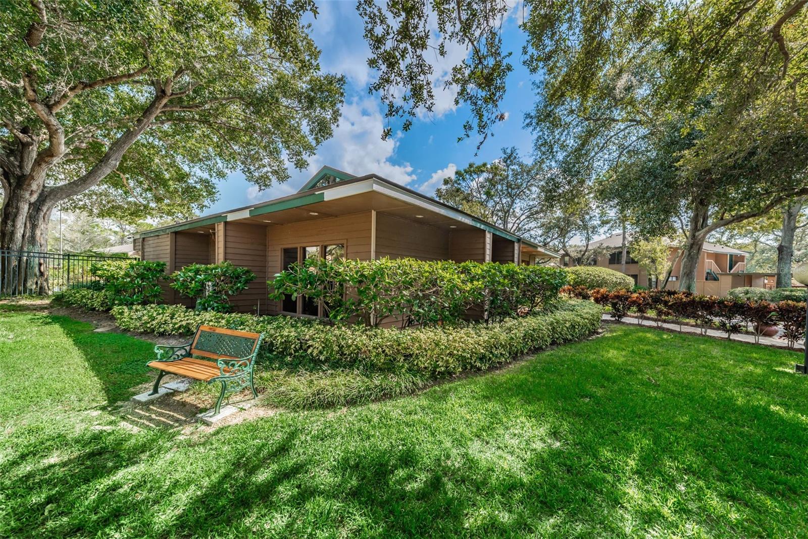 Image 41 of 42 For 802 Lennox Road W 802