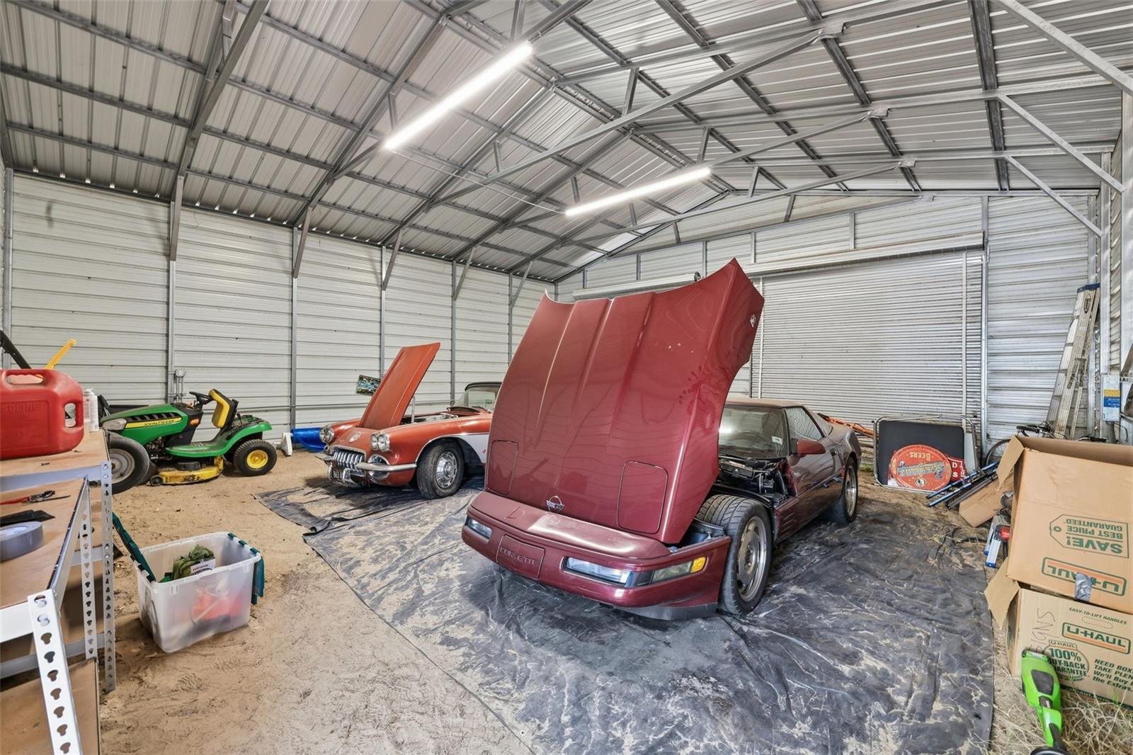 Image 35 of 51 For 952 Savary Avenue