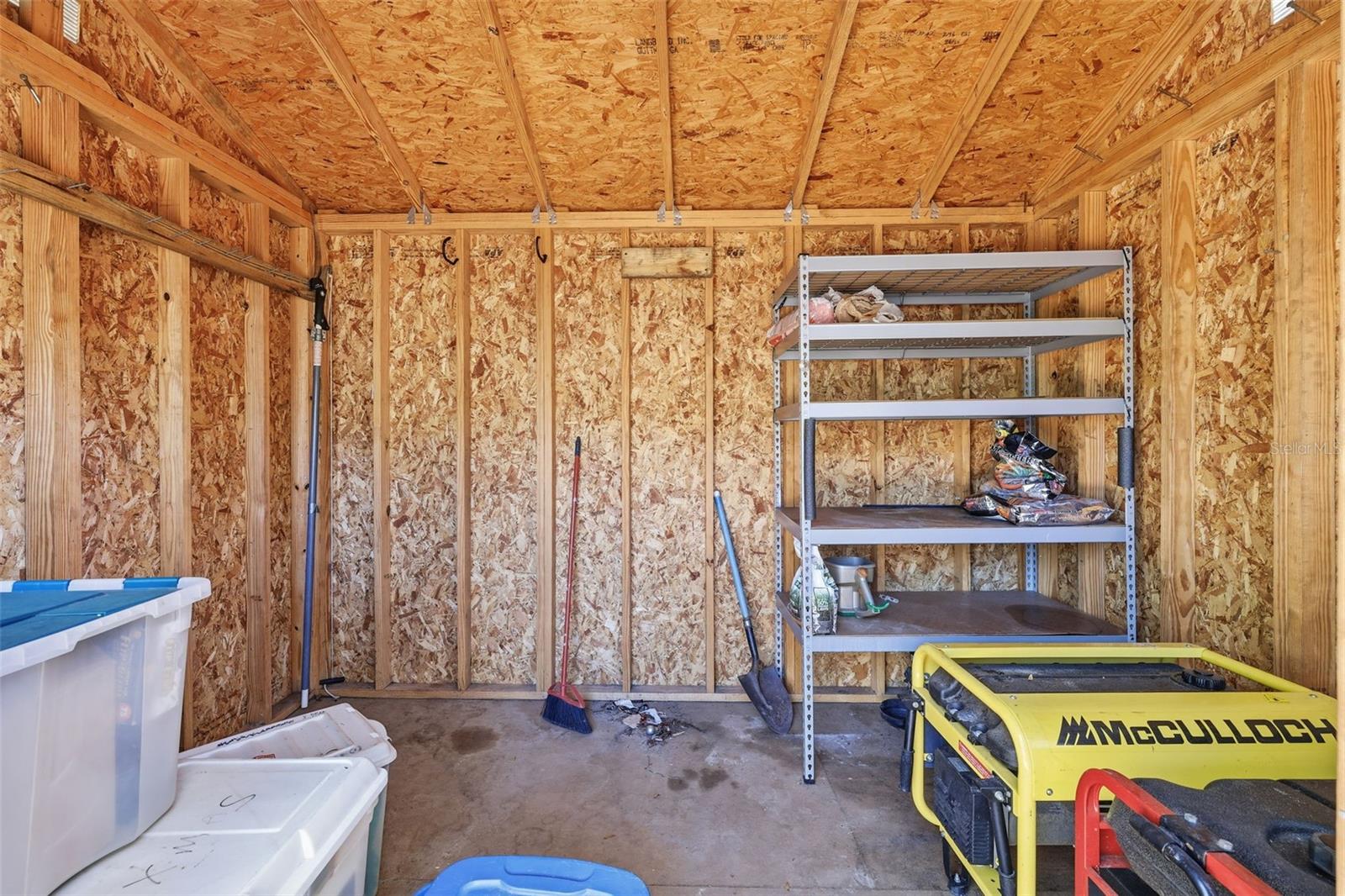 Image 36 of 51 For 952 Savary Avenue