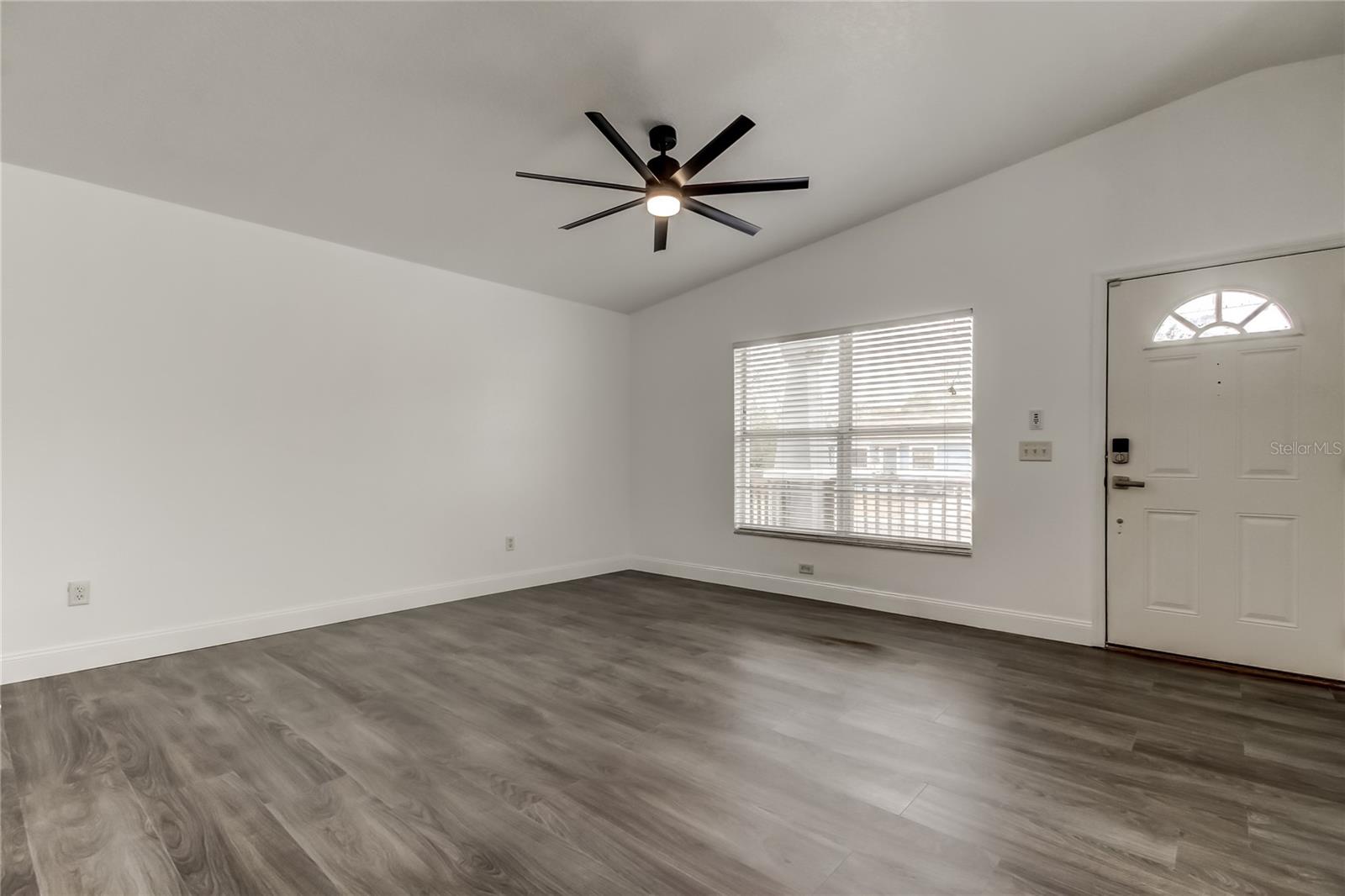 Image 20 of 45 For 7610 Obrien Street