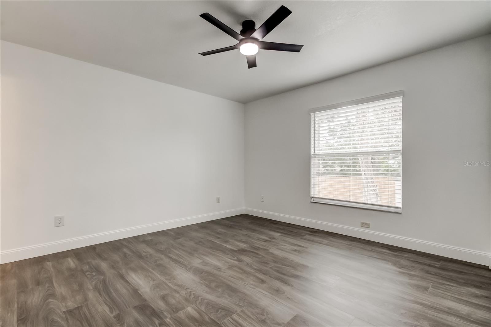 Image 23 of 45 For 7610 Obrien Street