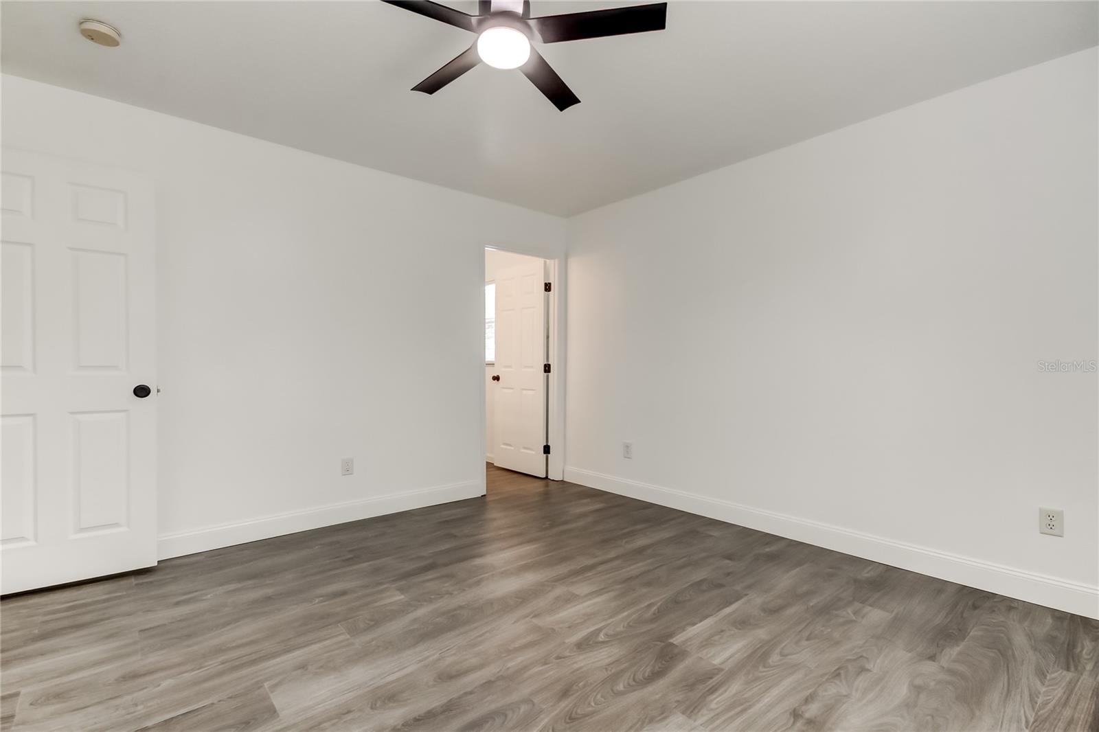 Image 27 of 45 For 7610 Obrien Street