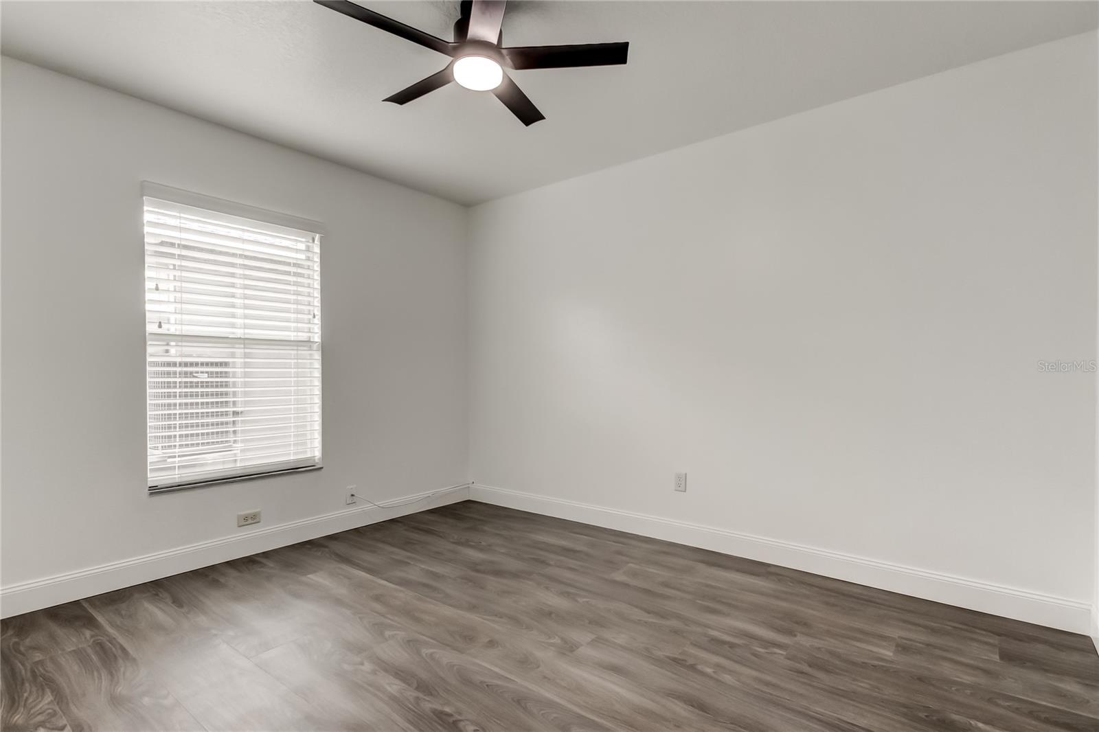 Image 32 of 45 For 7610 Obrien Street