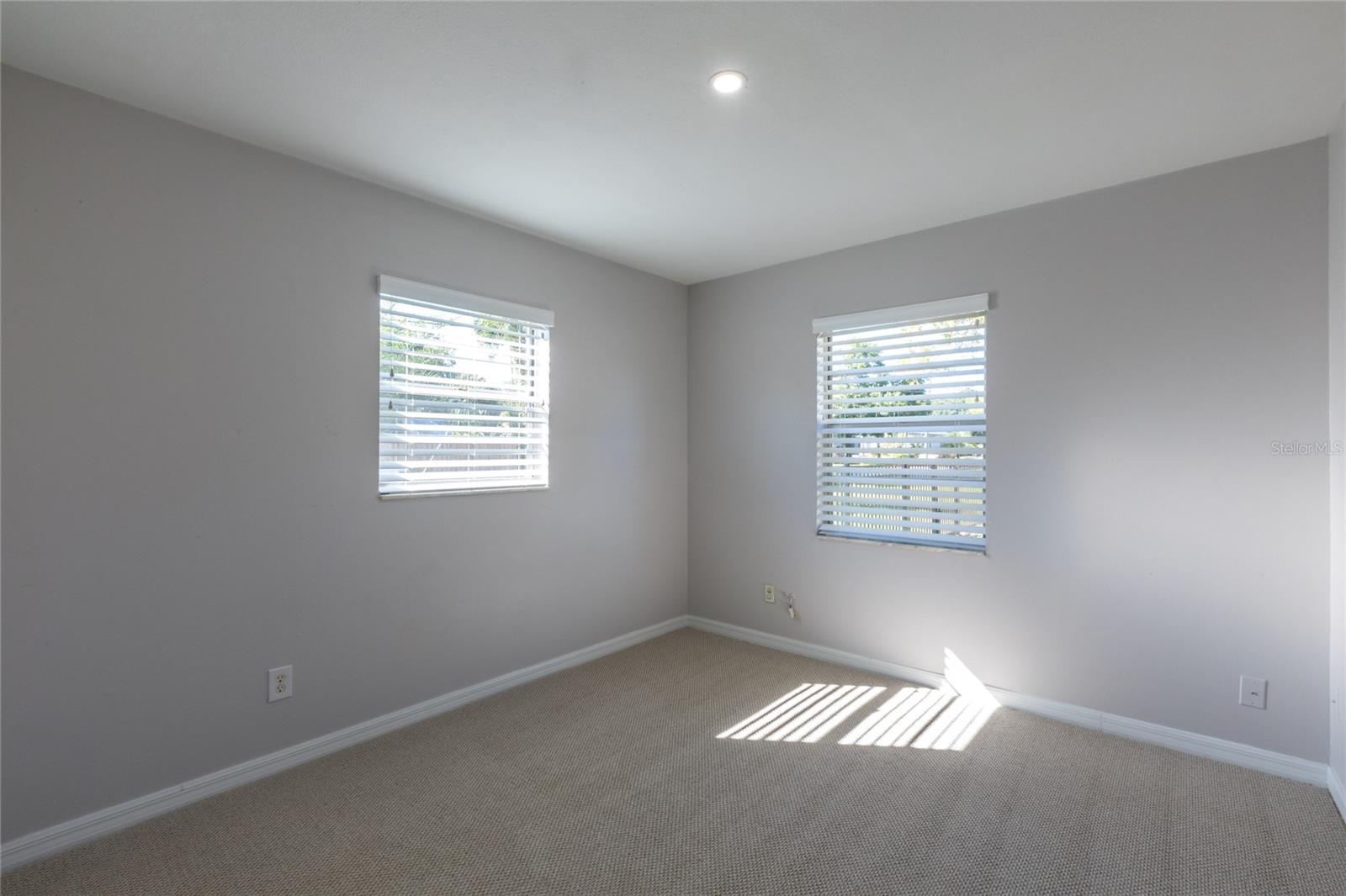 Image 10 of 17 For 6521 Englewood Avenue