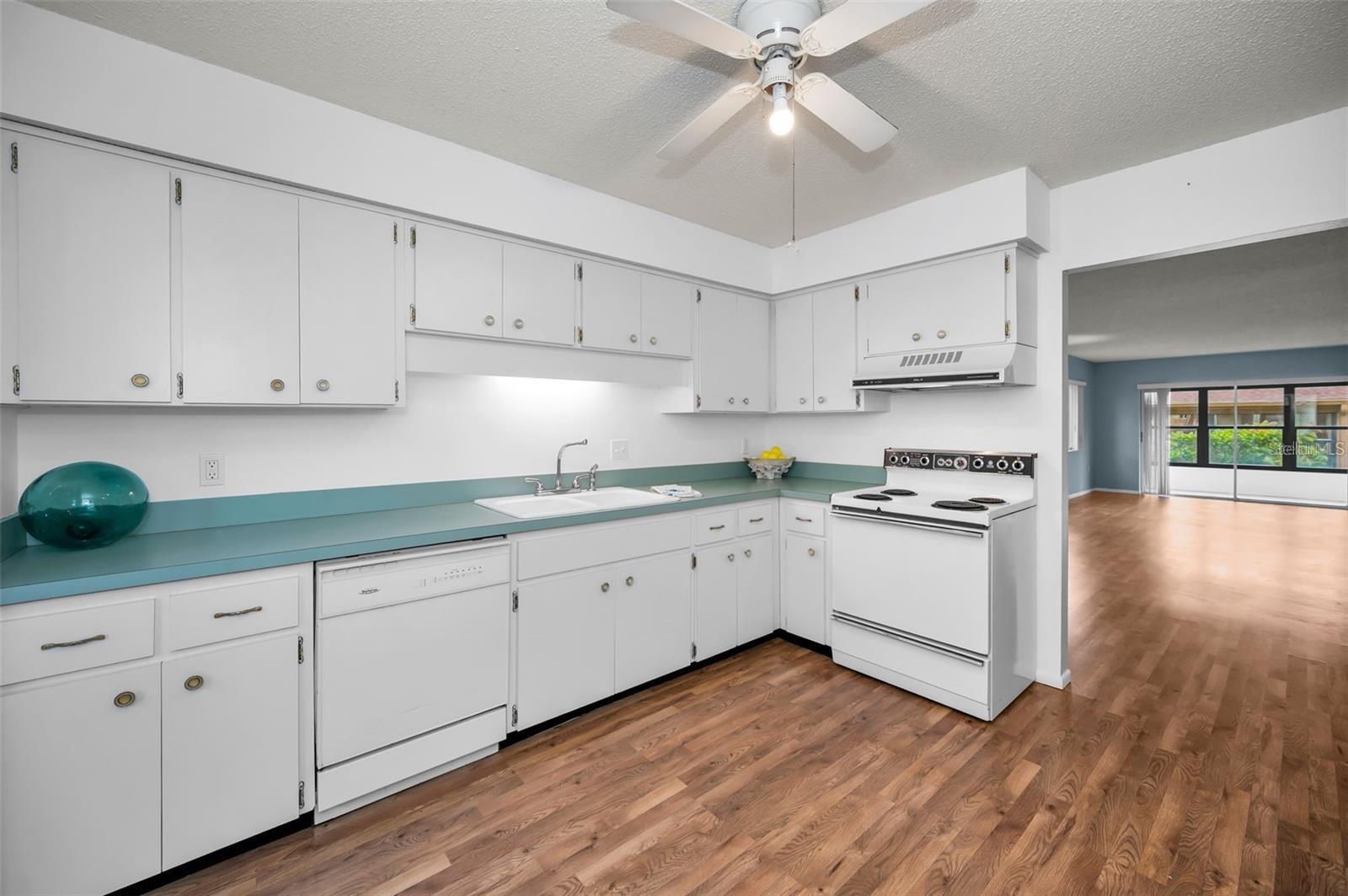 Image 15 of 43 For 4014 Davit Drive 4014