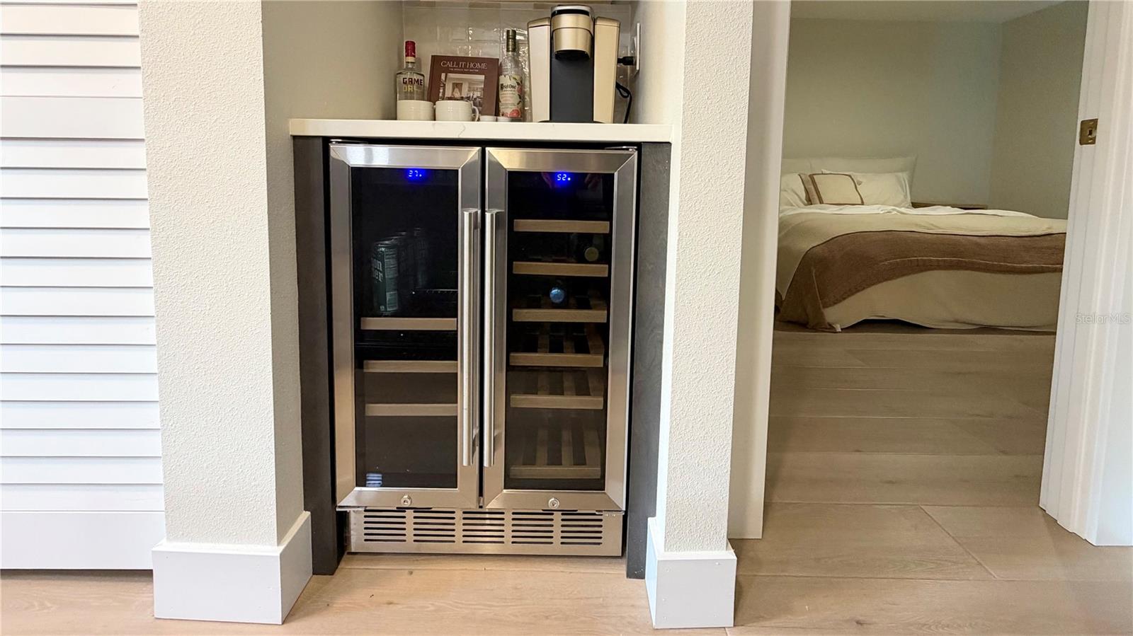 Image 13 of 39 For 2617 Cove Cay Drive 110