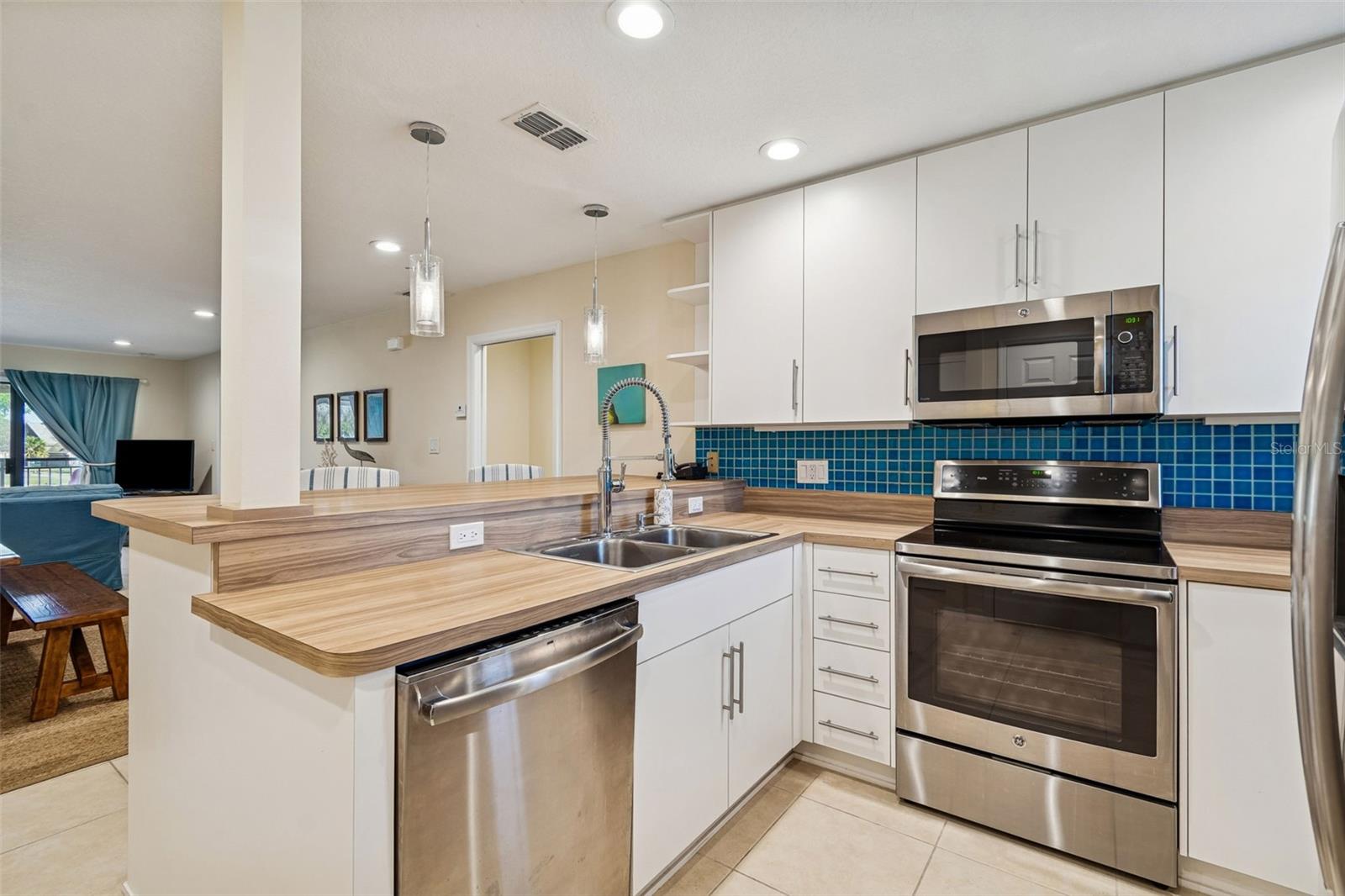 Image 13 of 46 For 29129 Bay Hollow Drive 3202