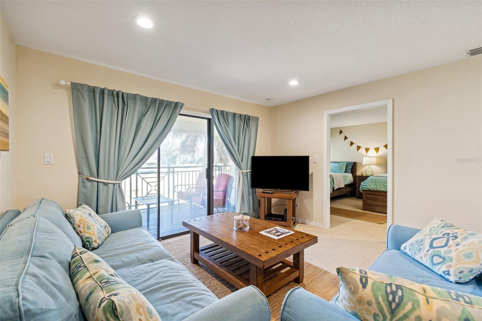 Image 17 of 46 For 29129 Bay Hollow Drive 3202