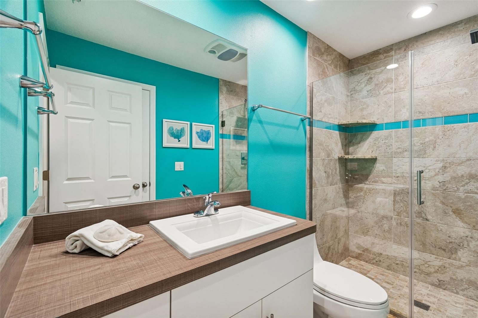 Image 38 of 46 For 29129 Bay Hollow Drive 3202