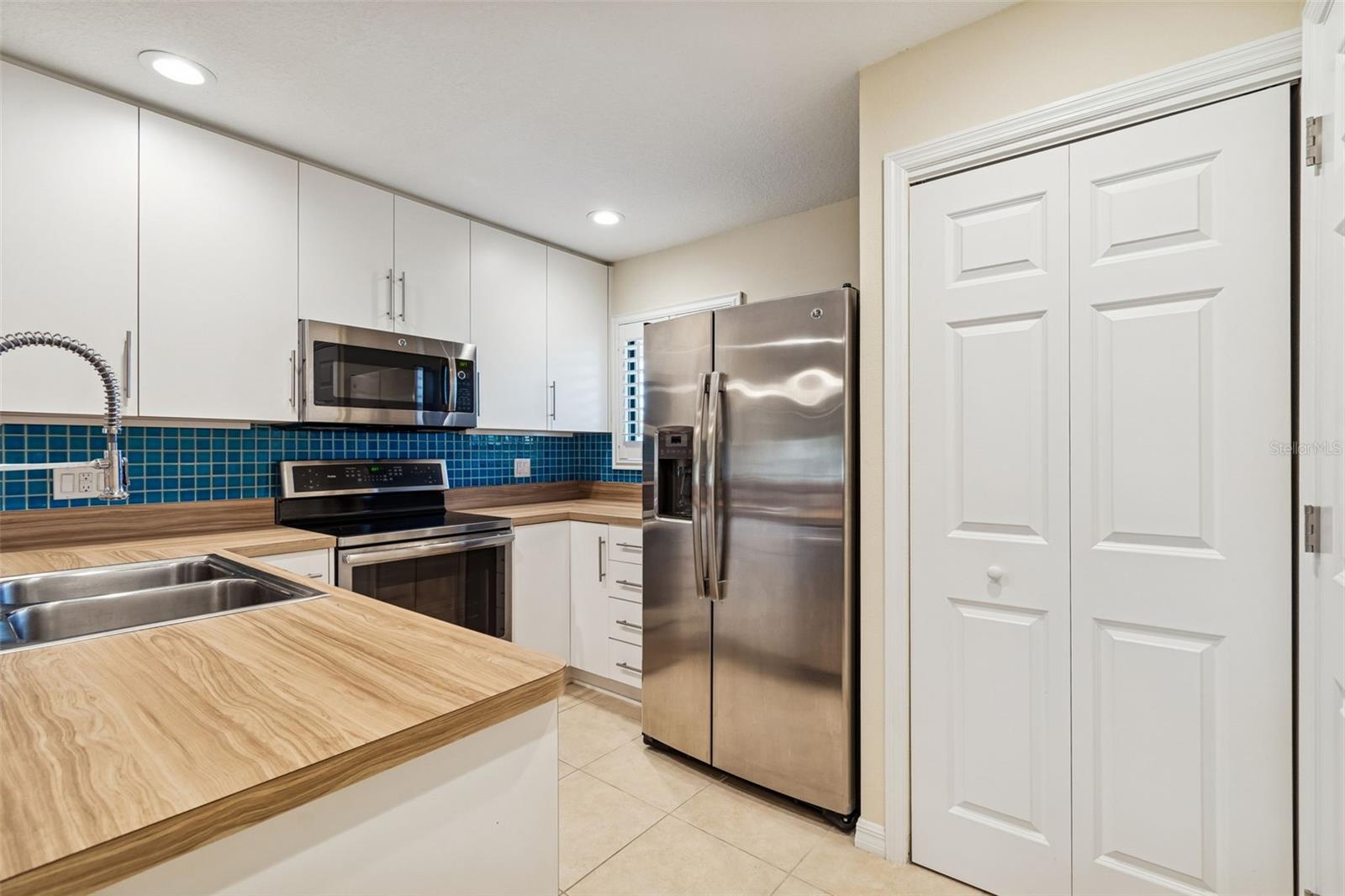 Image 8 of 46 For 29129 Bay Hollow Drive 3202