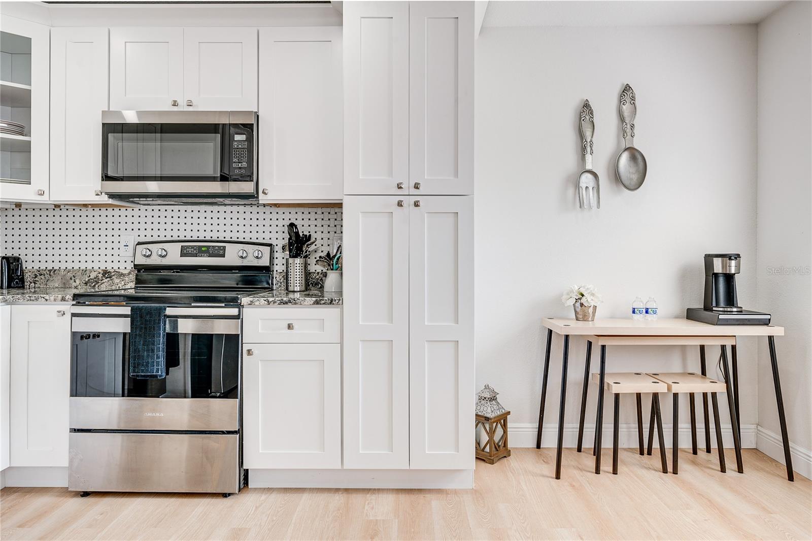 Image 11 of 25 For 7515 New York Avenue