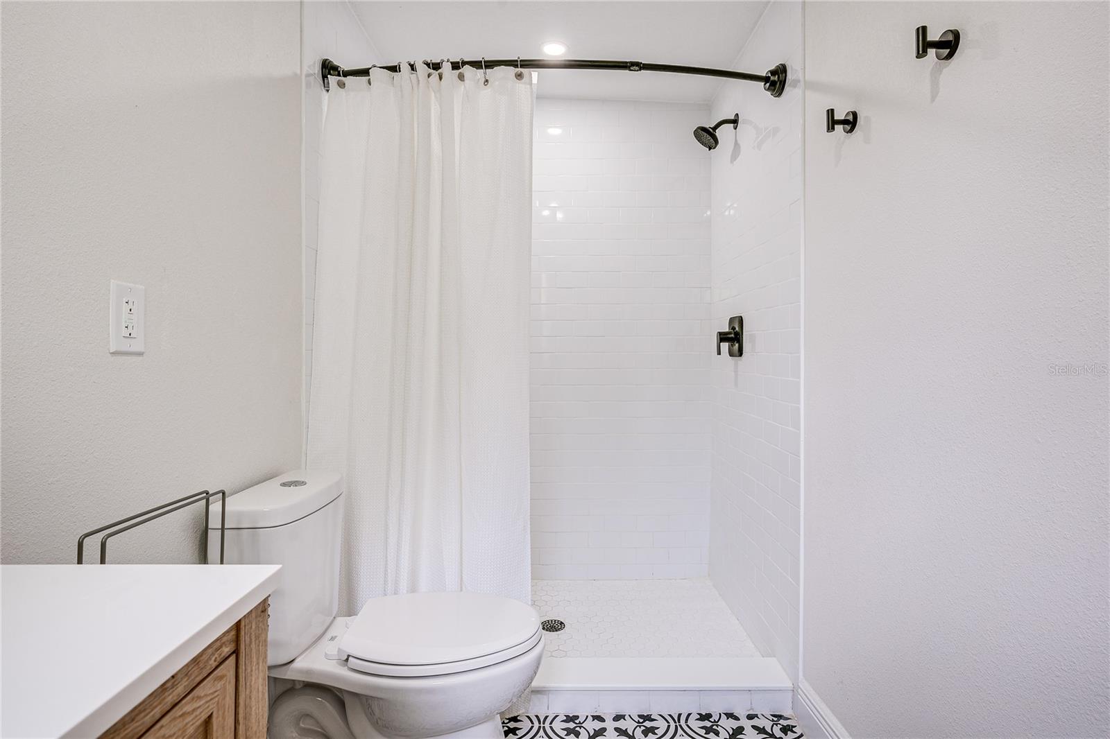 Image 24 of 25 For 7515 New York Avenue