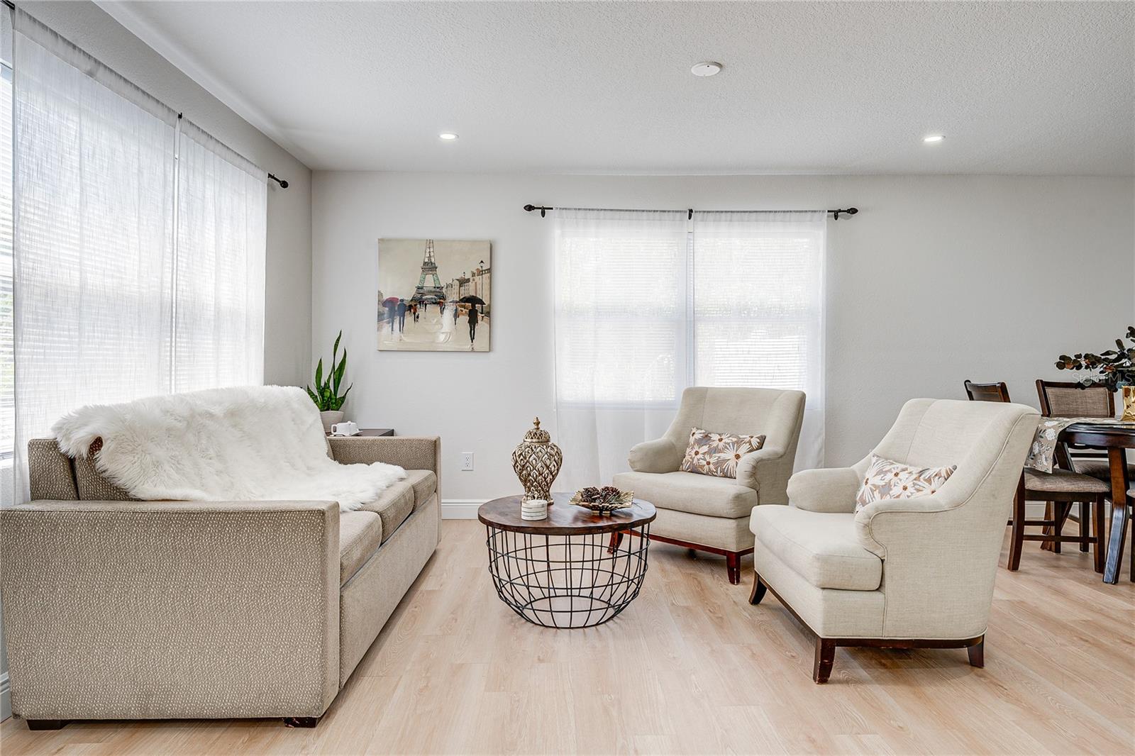 Image 6 of 25 For 7515 New York Avenue