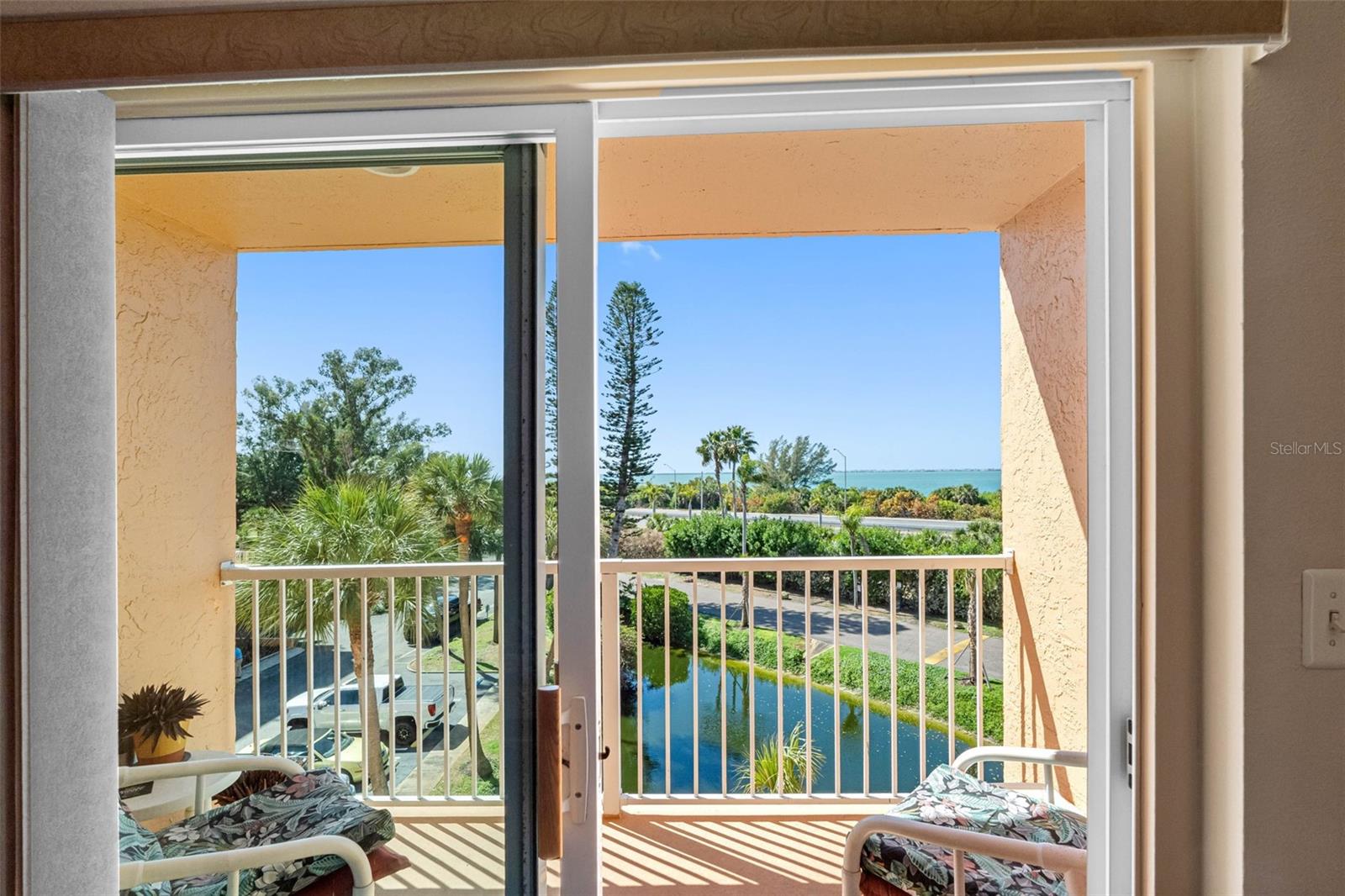 Image 23 of 50 For 7430 Sunshine Skyway Lane S 406