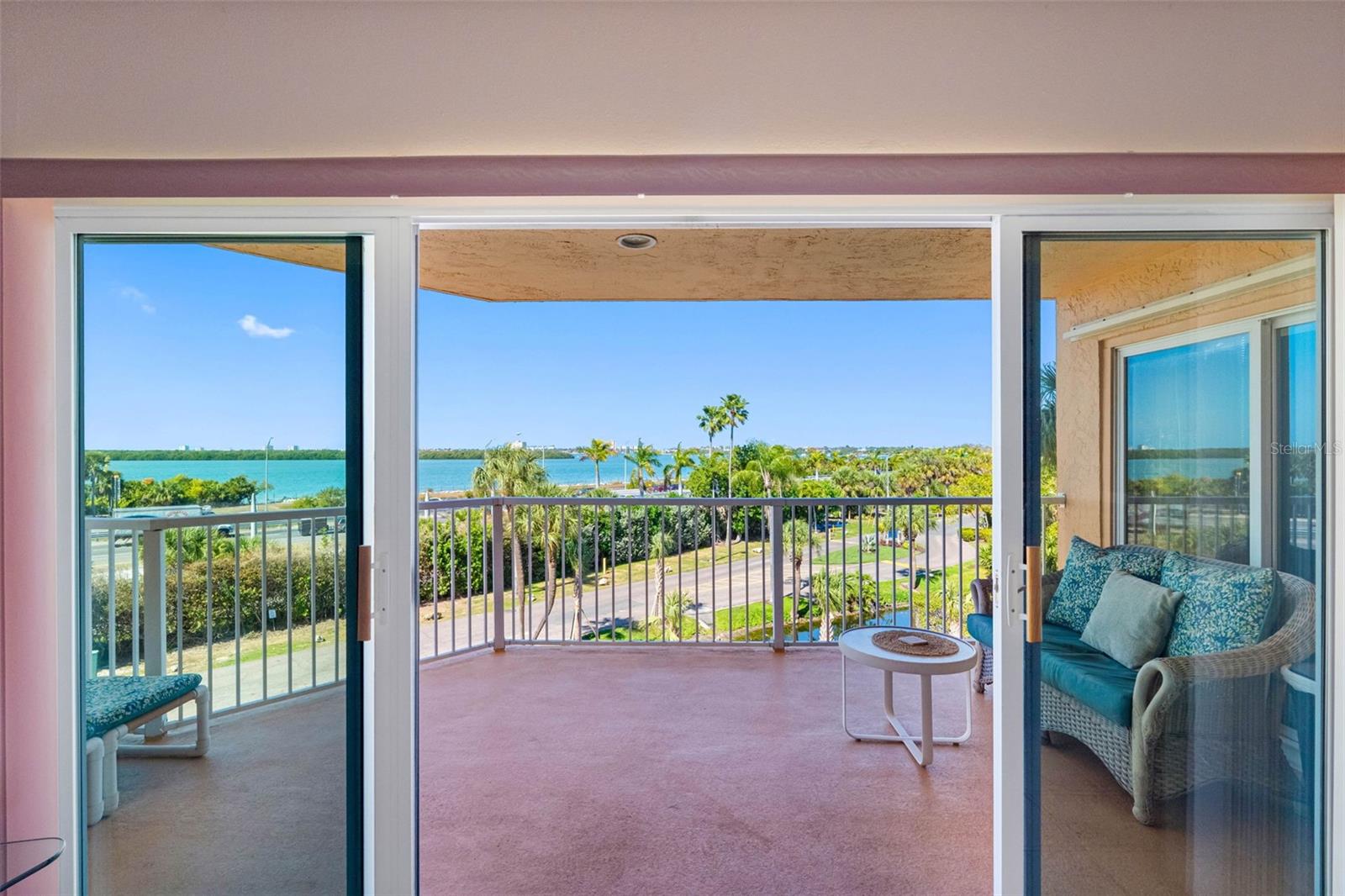 Image 6 of 50 For 7430 Sunshine Skyway Lane S 406