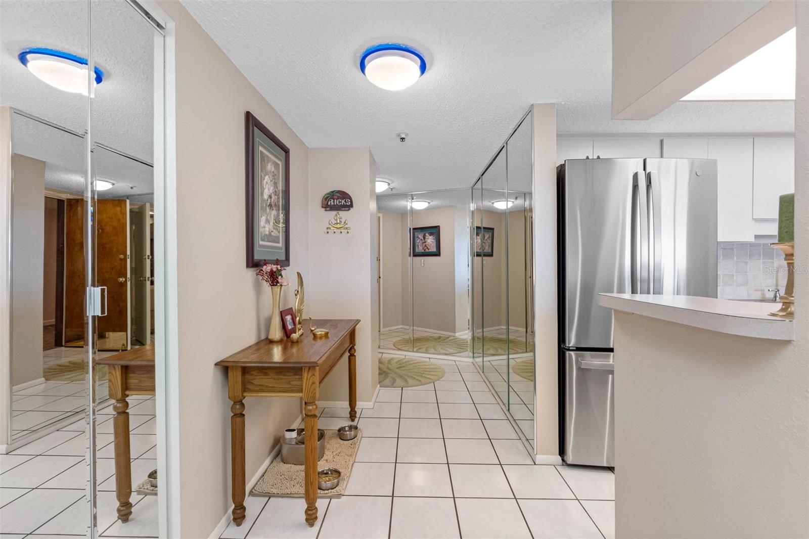 Image 9 of 50 For 7430 Sunshine Skyway Lane S 406