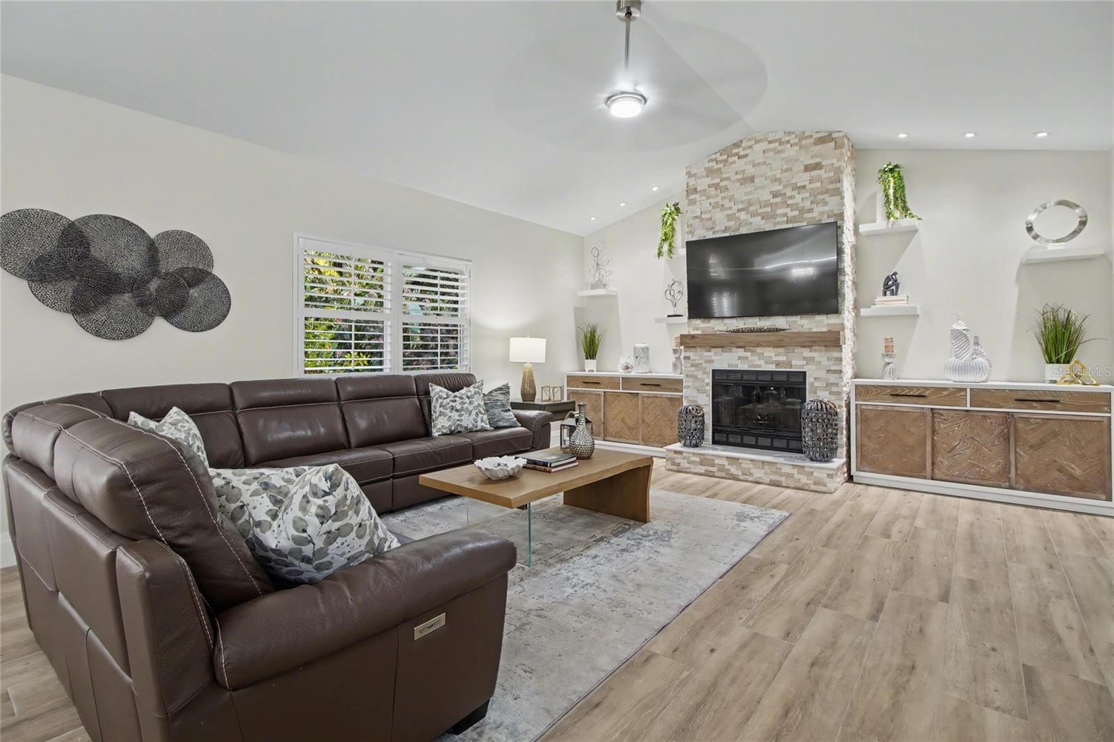 Image 8 of 50 For 5186 Tallowood Way