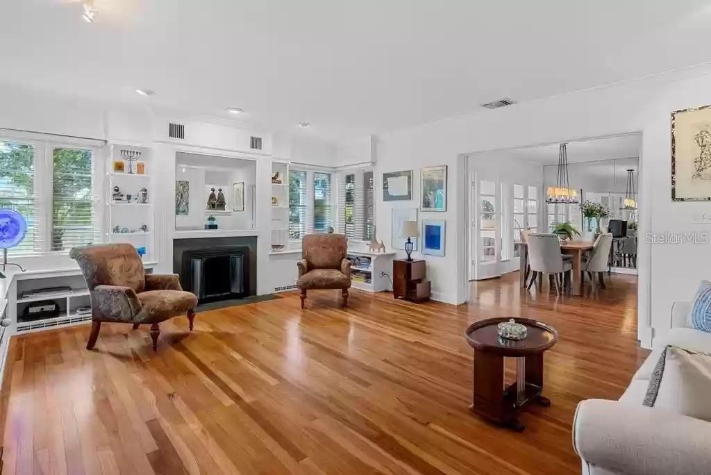 Image 19 of 20 For 220 Lyndhurst Street