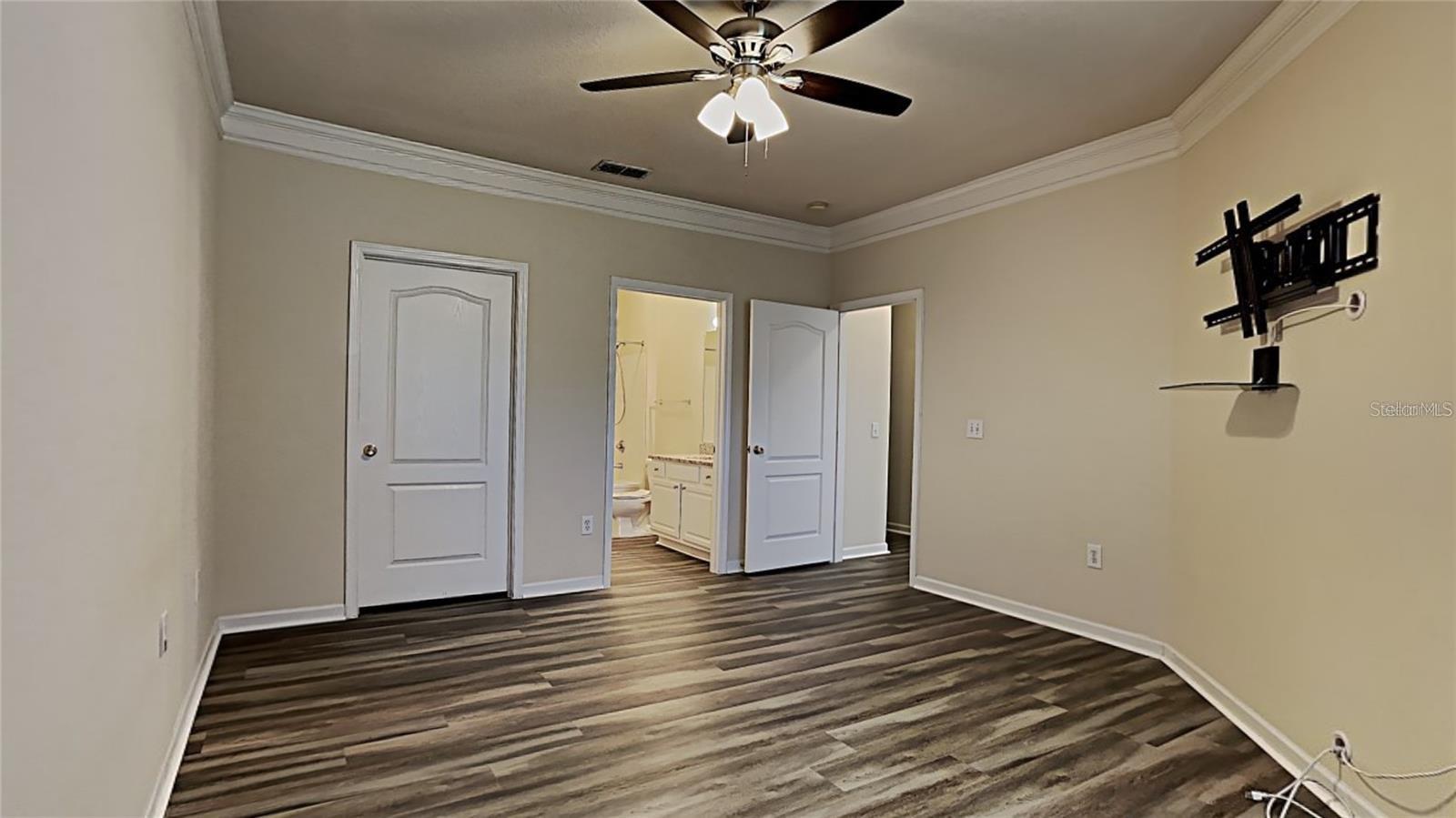 Image 6 of 13 For 10431 Villa View Circle