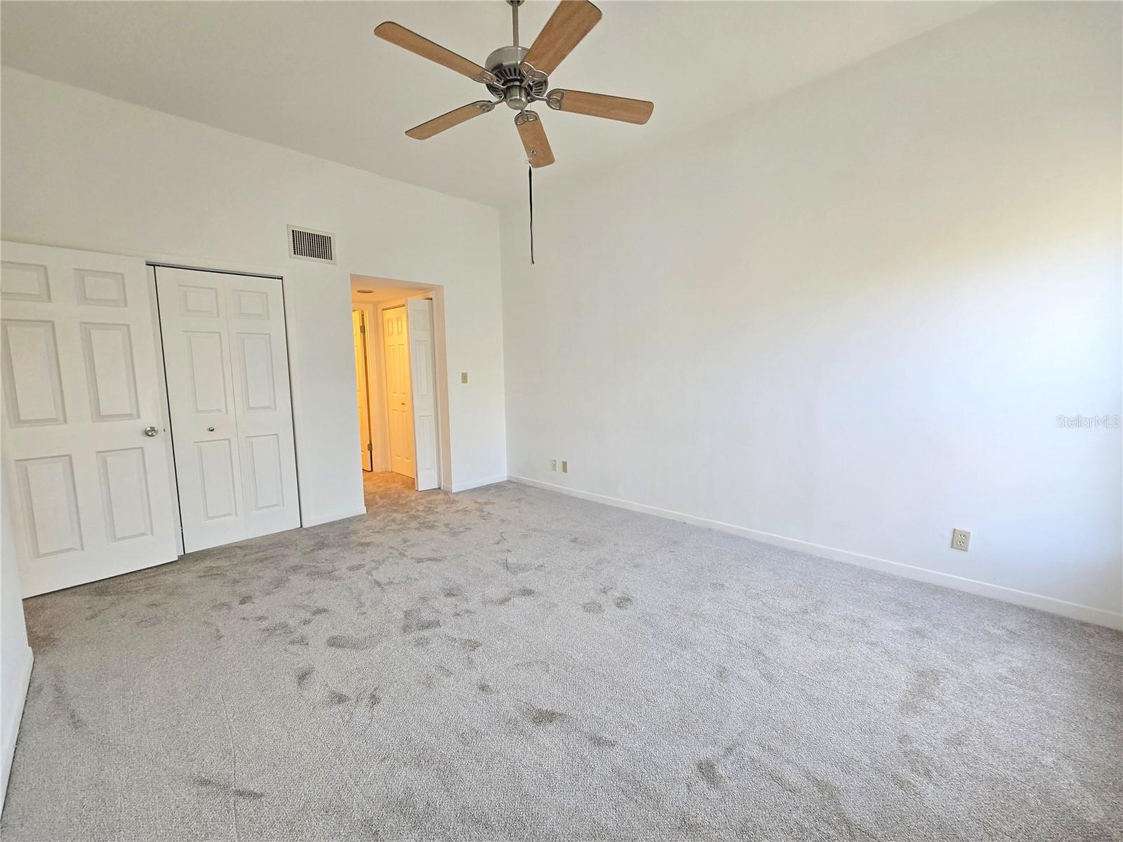 Image 16 of 59 For 3078 Eastland Boulevard 411