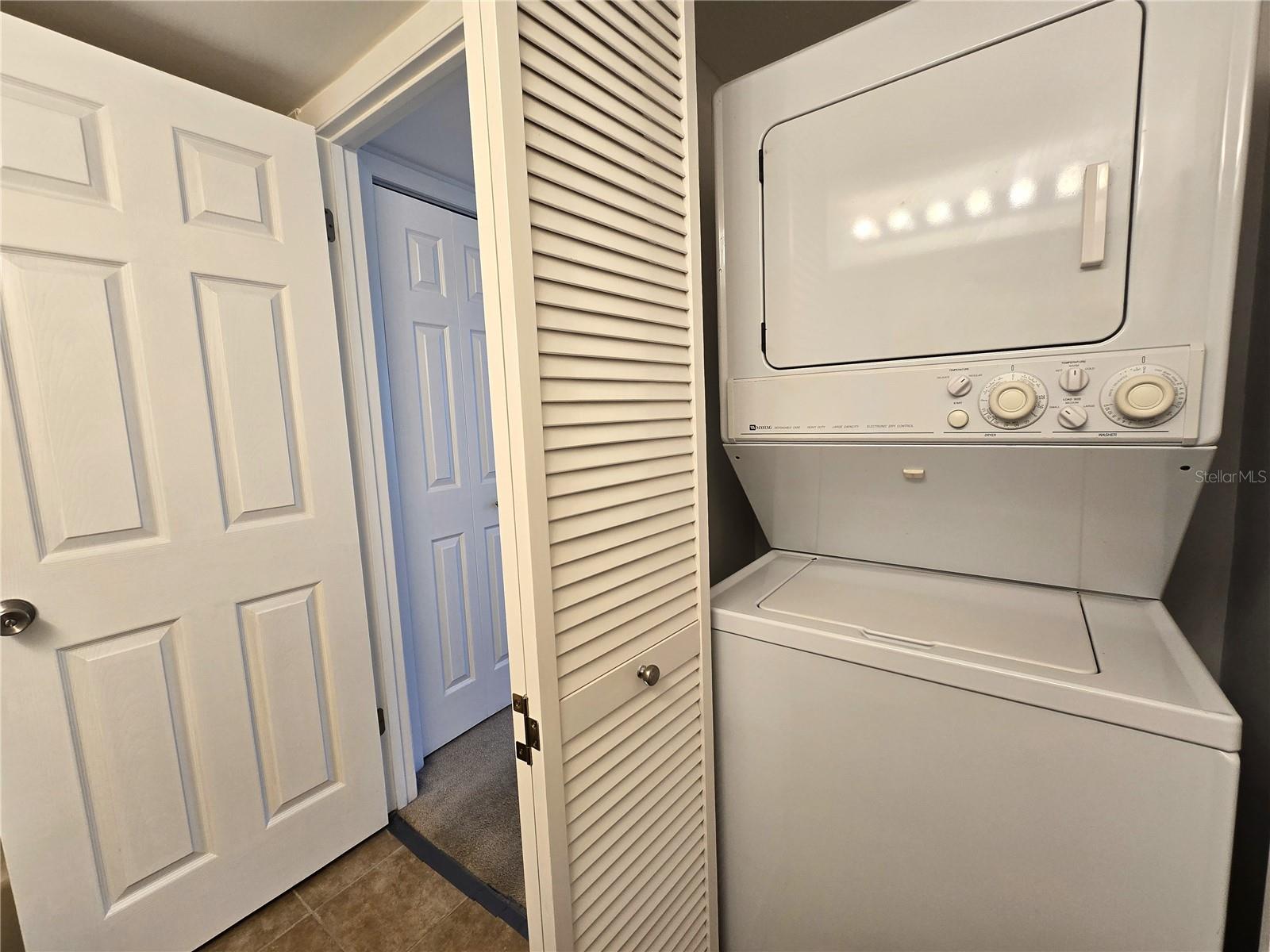 Image 21 of 59 For 3078 Eastland Boulevard 411