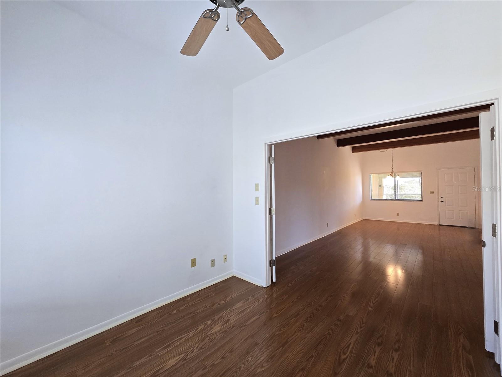 Image 27 of 59 For 3078 Eastland Boulevard 411