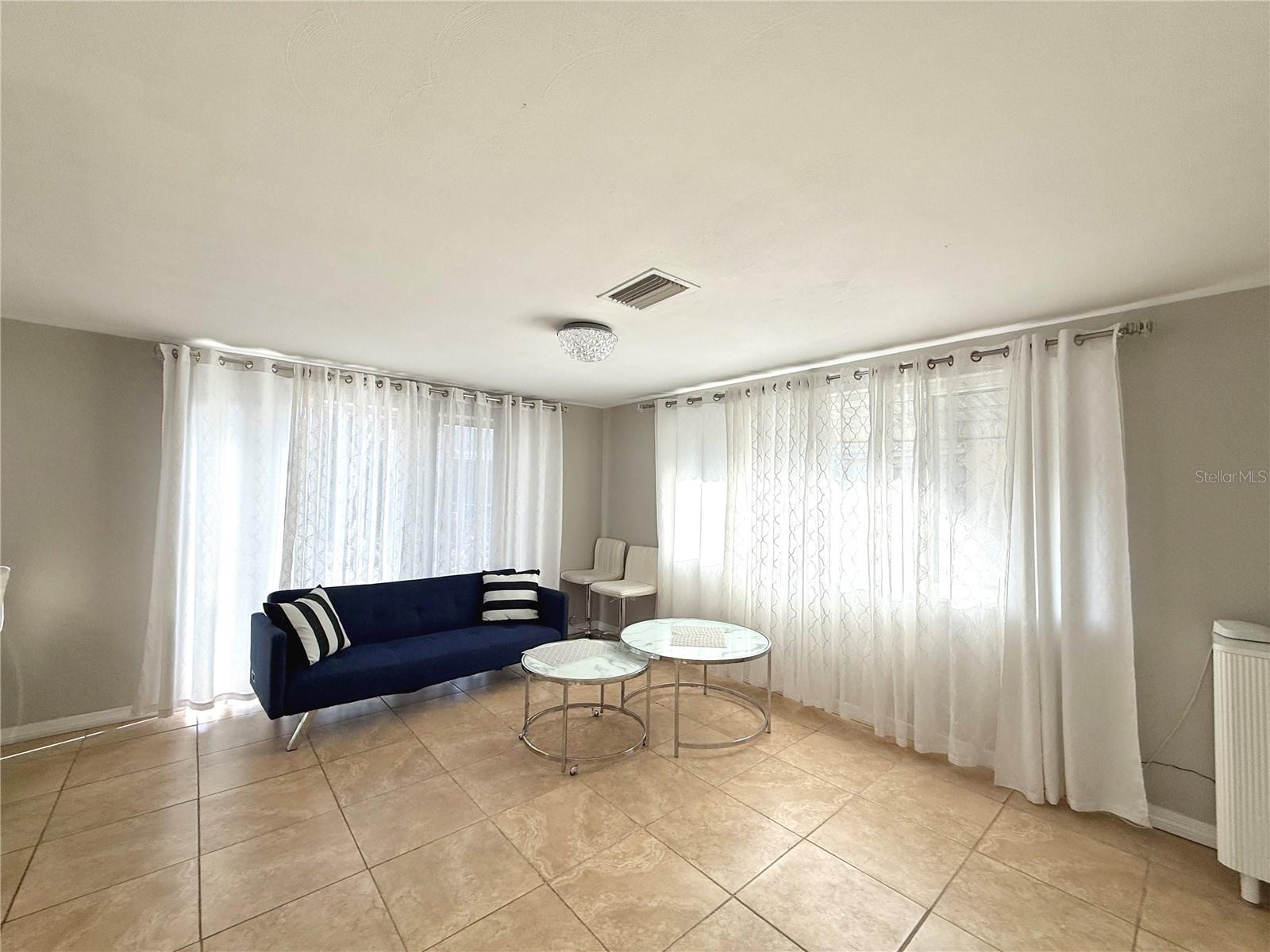 Image 8 of 10 For 8516 Arrowhead Drive