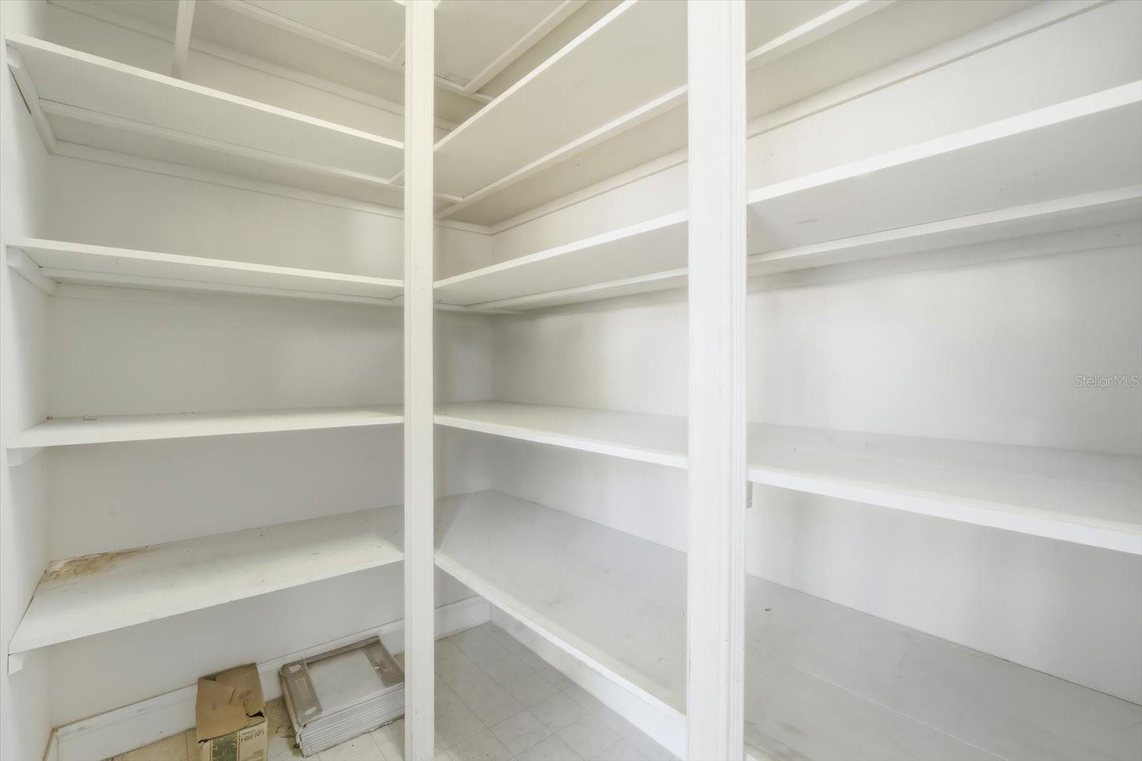 Image 16 of 52 For 5202 Fairway One Drive