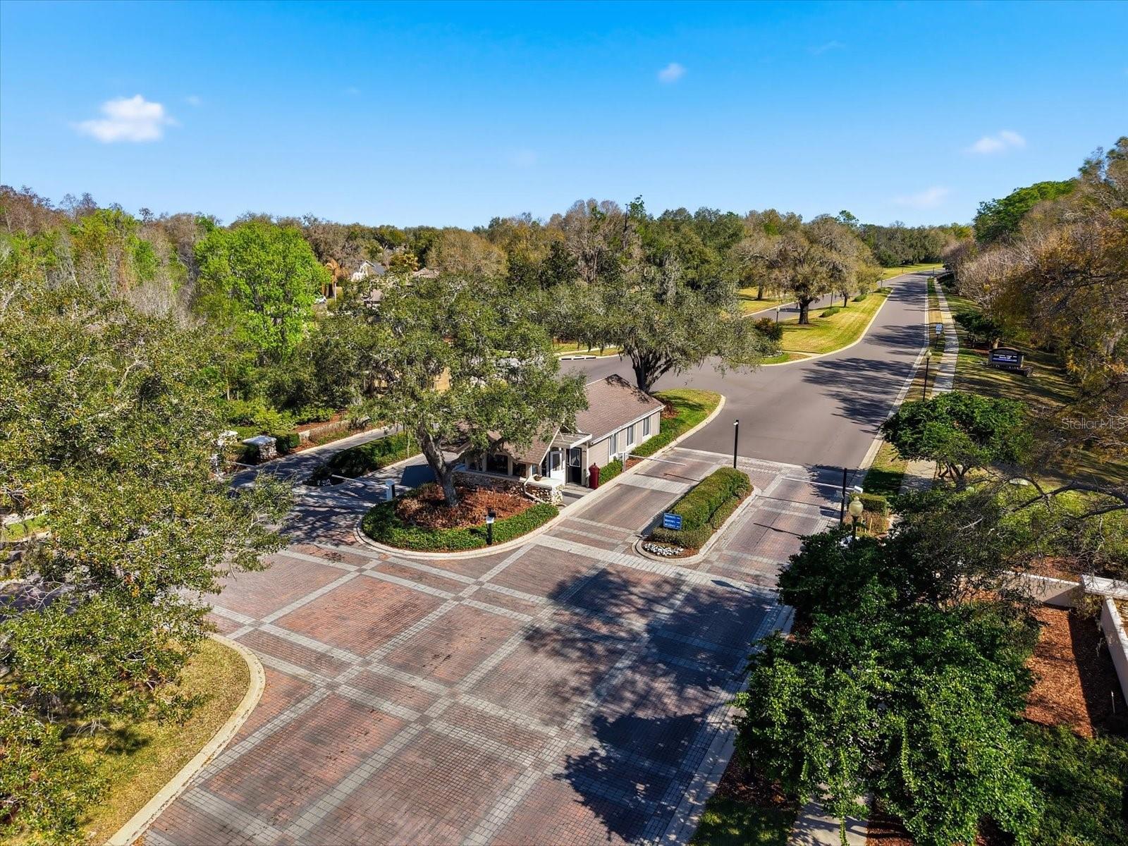 Image 37 of 52 For 5202 Fairway One Drive