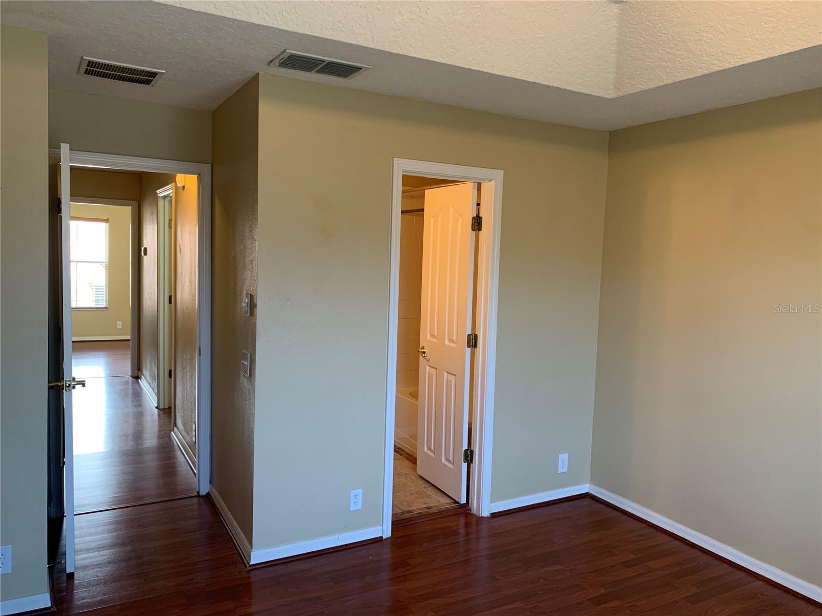 Image 10 of 14 For 2008 Seaside Cay Drive