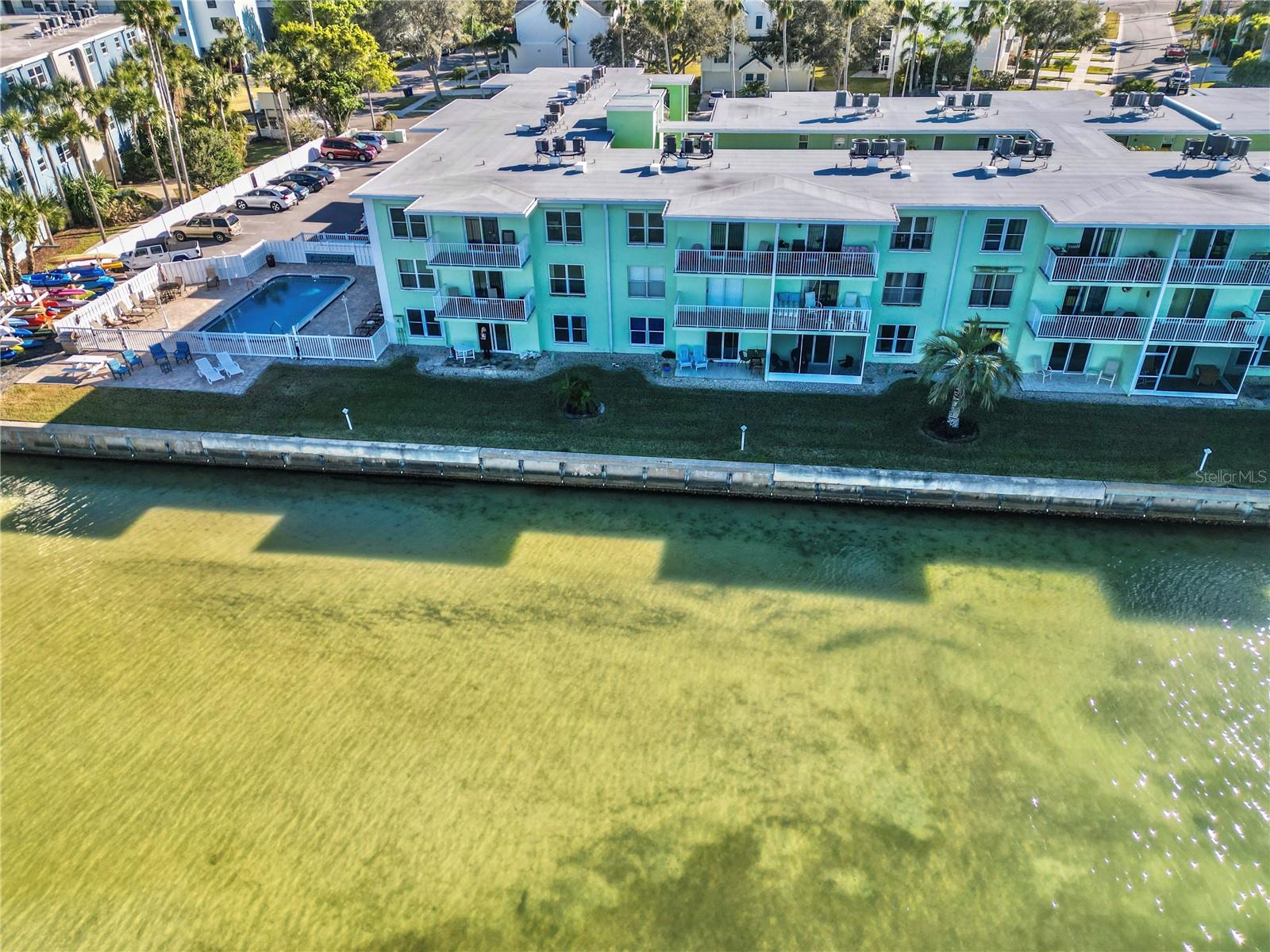 Image 10 of 39 For 464 Paula Drive 115