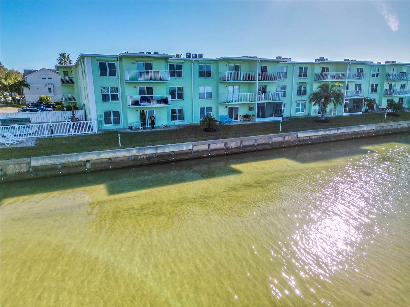 Image 11 of 39 For 464 Paula Drive 115