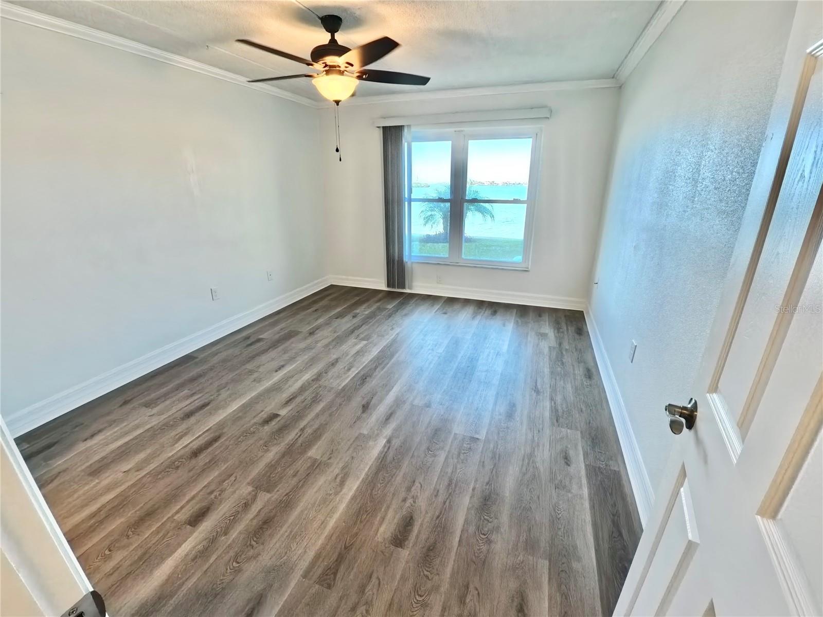 Image 29 of 39 For 464 Paula Drive 115