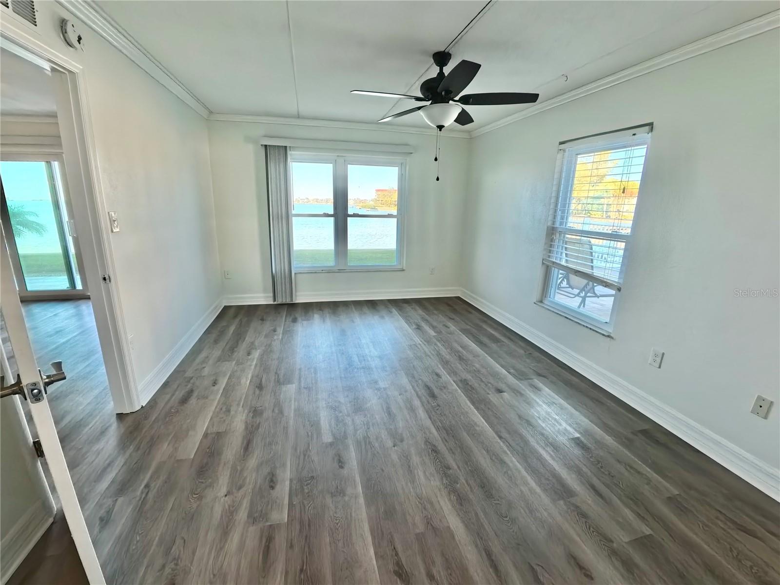 Image 32 of 39 For 464 Paula Drive 115